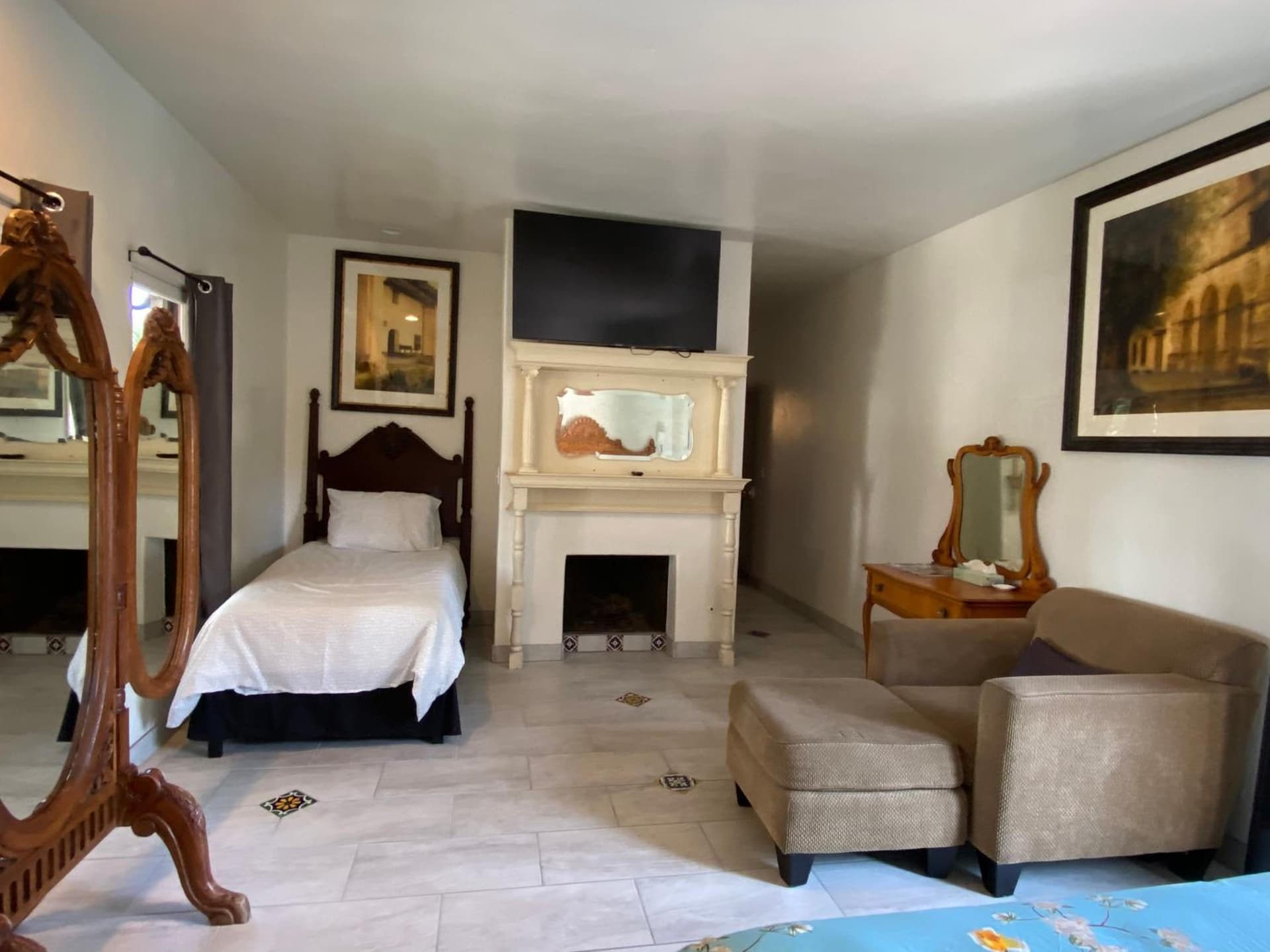 Villa Rosa Inn gallery photo in Santa Barbara, CA — image 56