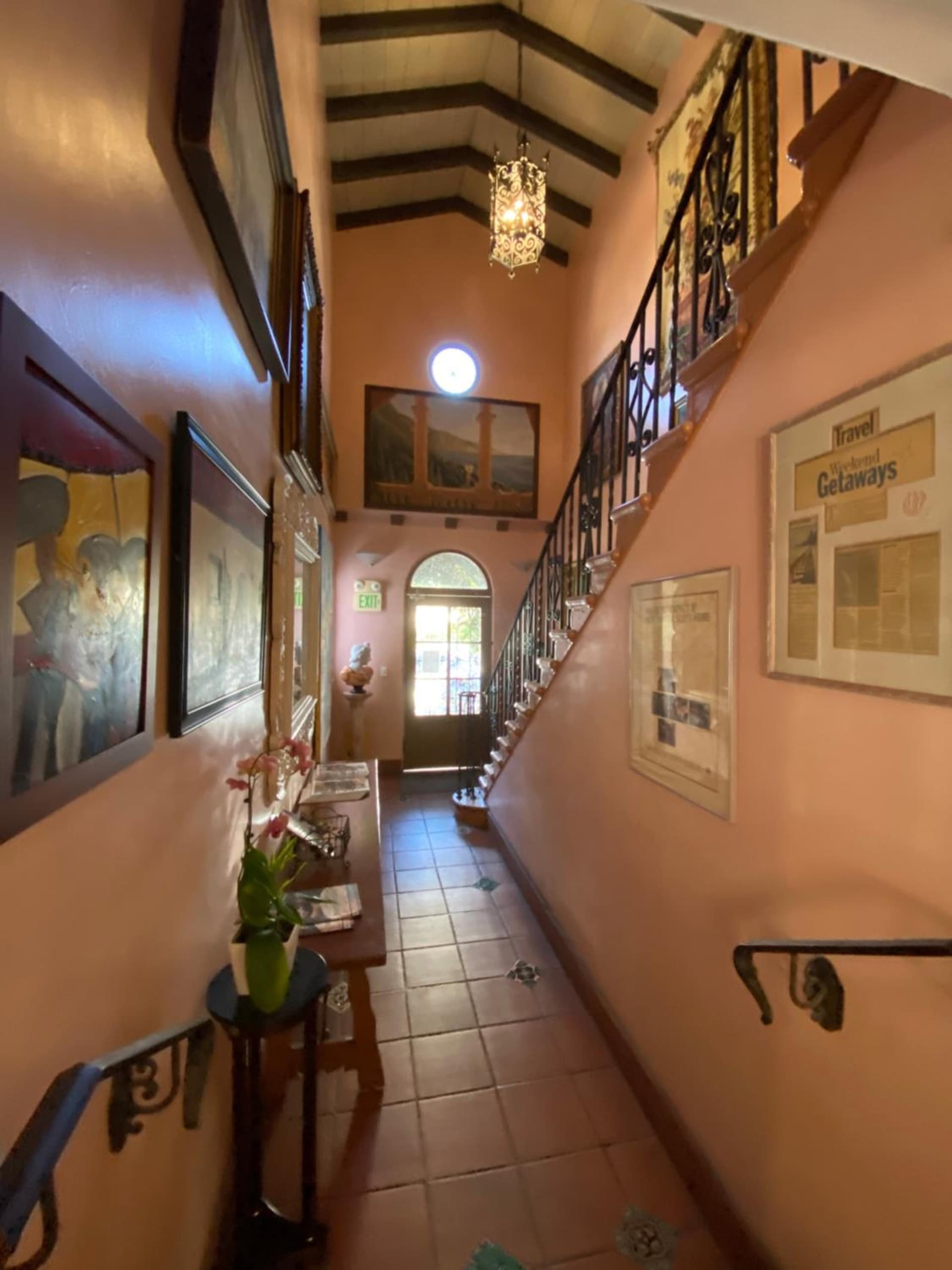 Villa Rosa Inn gallery photo in Santa Barbara, CA — image 69