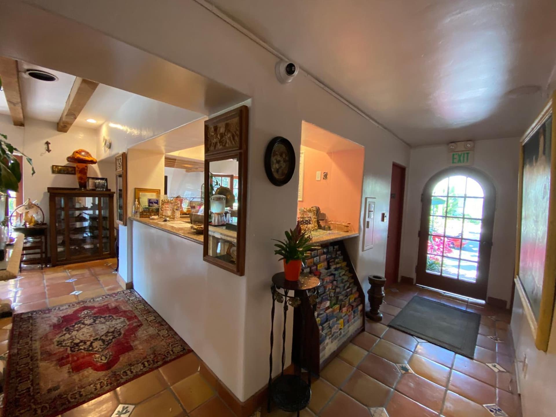 Villa Rosa Inn gallery photo in Santa Barbara, CA — image 65