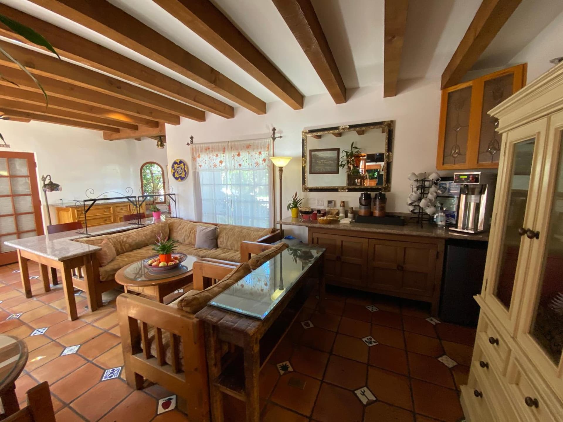 Villa Rosa Inn gallery photo in Santa Barbara, CA — image 124