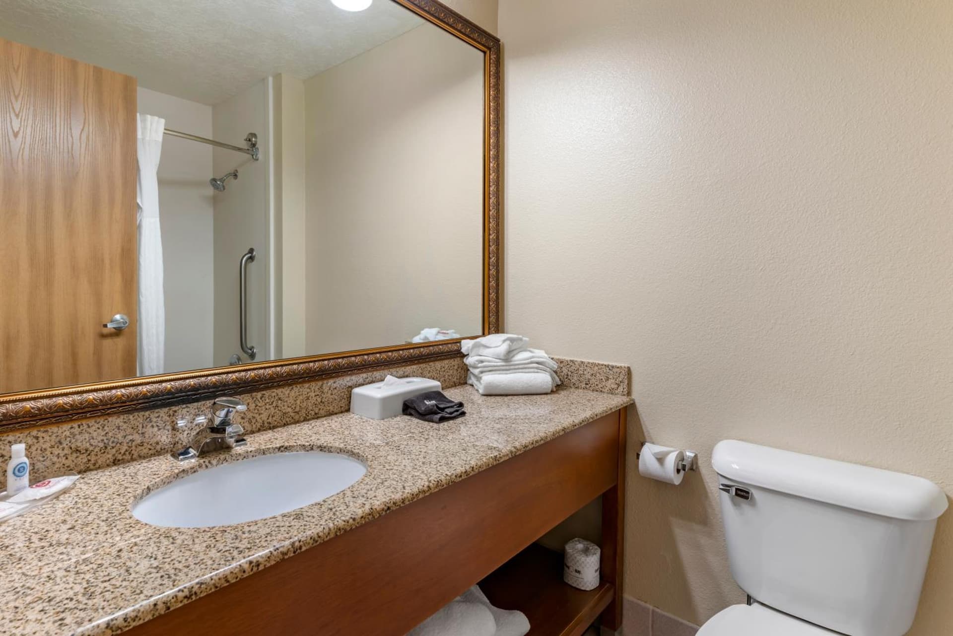 Comfort Suites Salem gallery photo in Salem, OR — image 29