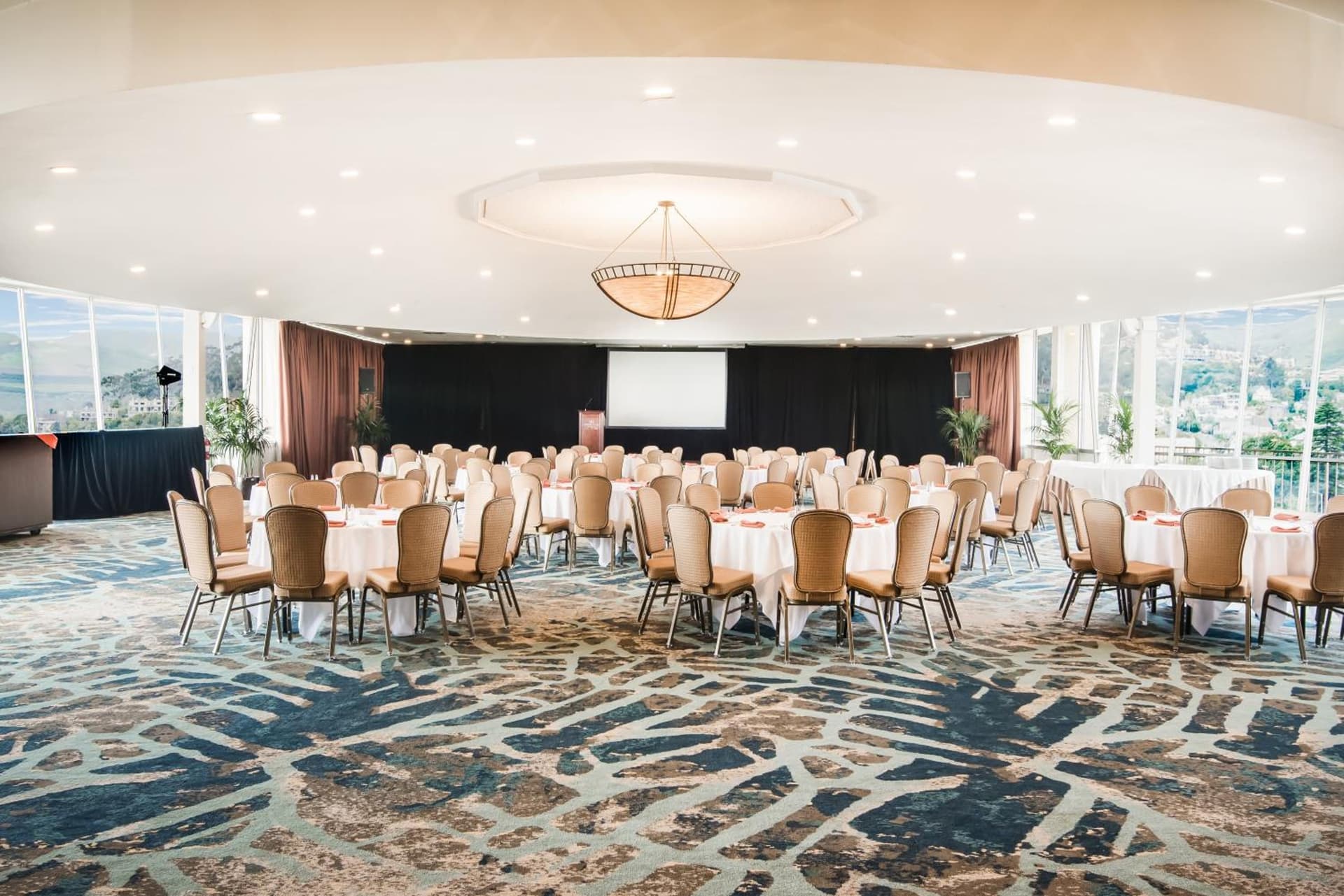 Crowne Plaza Ventura Beach by IHG gallery photo in Ventura, CA — image 60