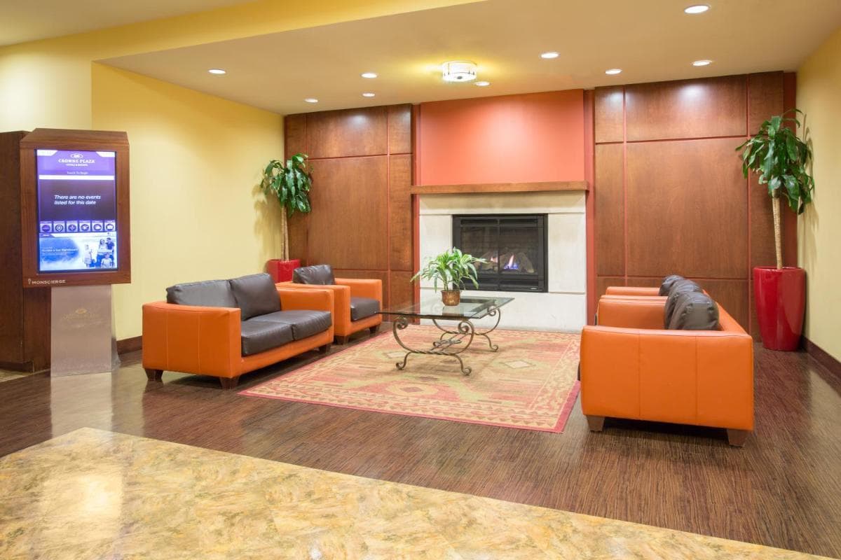 Crowne Plaza Denver International Airport, an IHG Hotel interior in Denver, CO — gallery photo 2