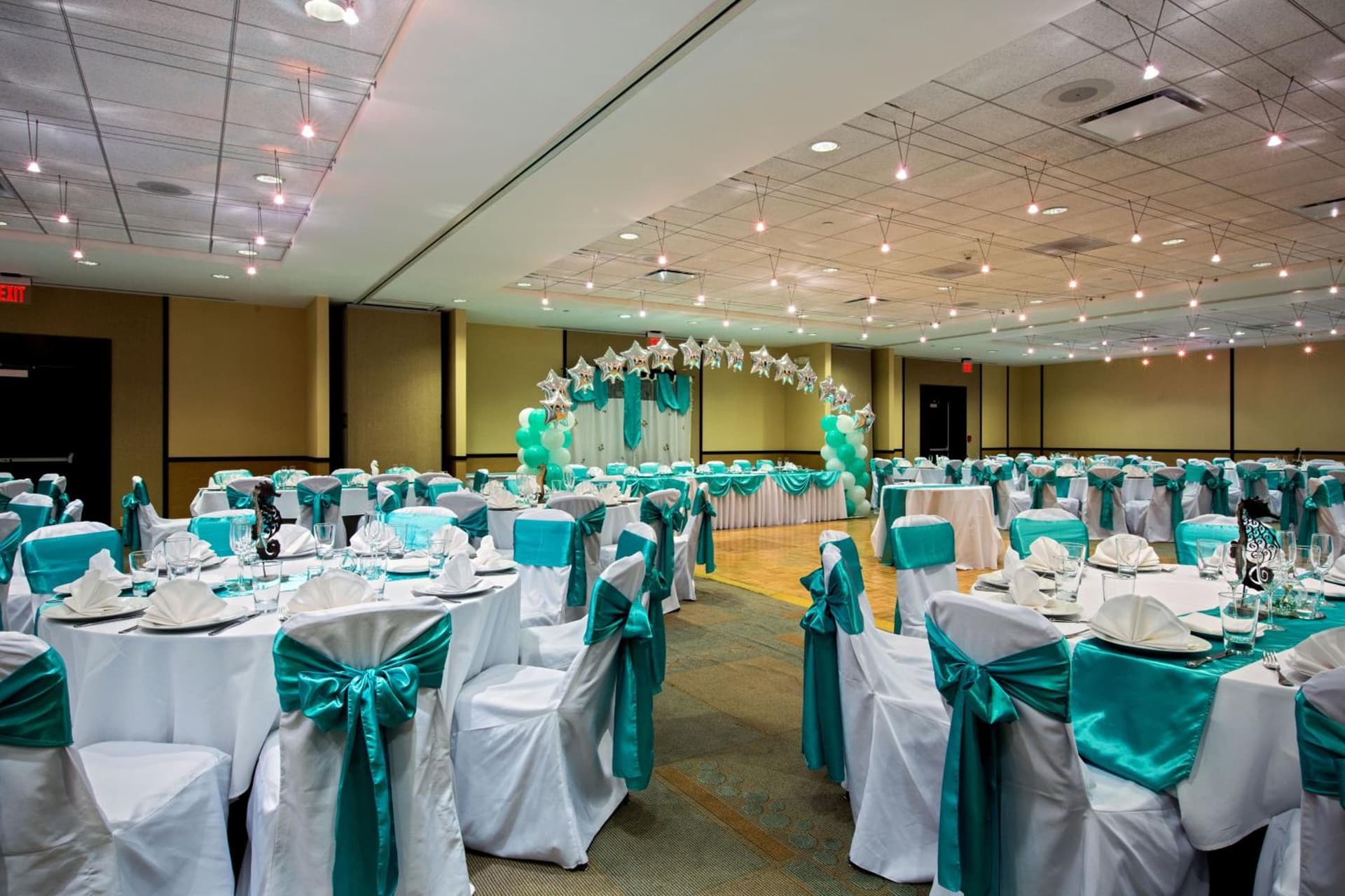 Crowne Plaza Hotel Glen Ellyn/Lombard by IHG gallery photo in Glen Ellyn, IL — image 11