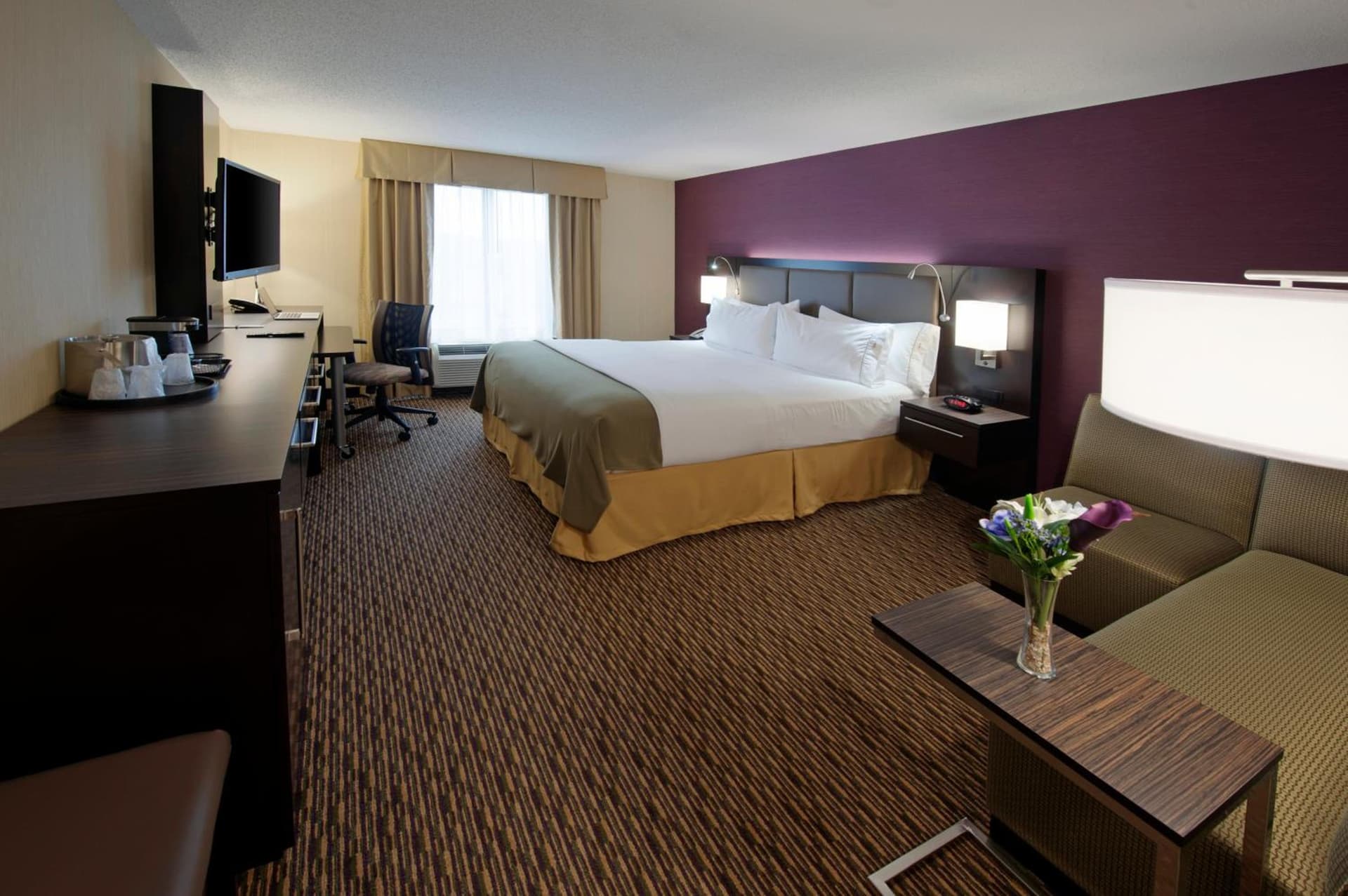 Holiday Inn Express Hotel & Suites Clearfield by IHG property views in Clearfield, PA — gallery photo 3