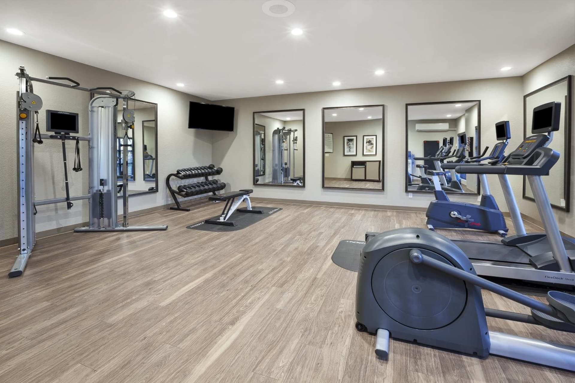 Staybridge Suites Columbia-Highway 63 & I-70 by IHG gallery photo in Columbia, MO — image 49