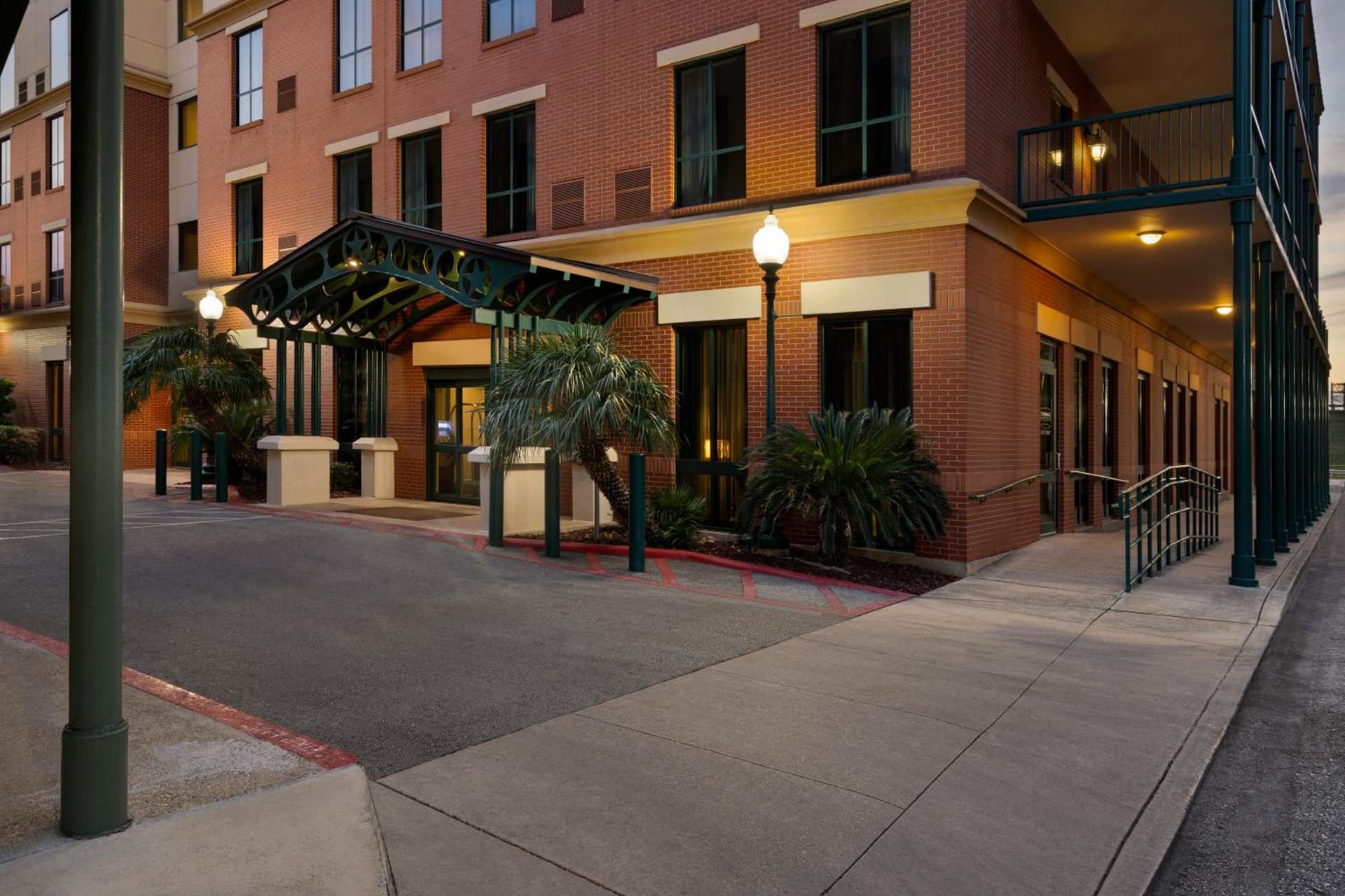 Staybridge Suites San Antonio Downtown Convention Center by IHG gallery photo in San Antonio, TX — image 37