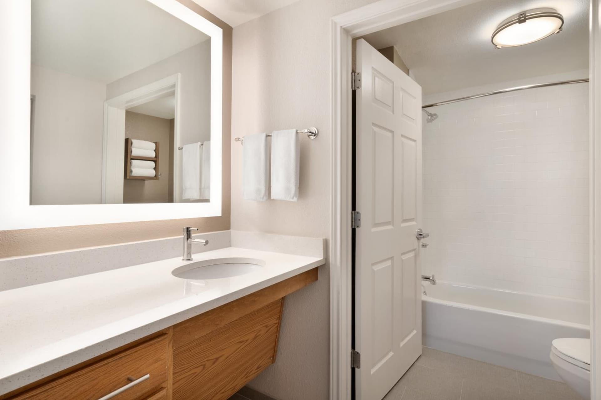 Staybridge Suites San Antonio Downtown Convention Center by IHG gallery photo in San Antonio, TX — image 19