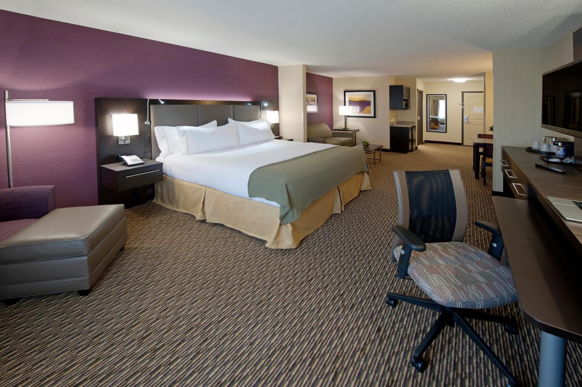 Holiday Inn Express Hotel & Suites Clearfield by IHG interior in Clearfield, PA — gallery photo 2