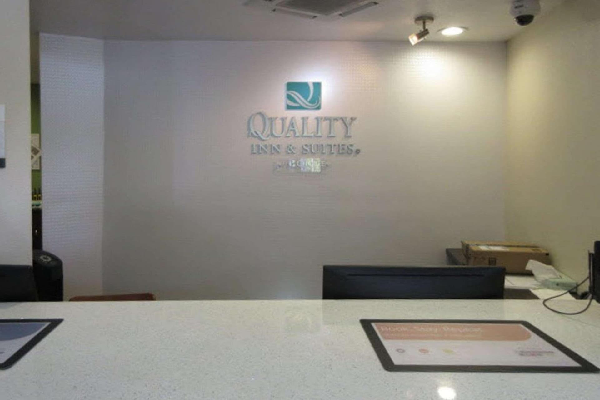 Quality Inn & Suites Fresno Northwest property views in Fresno, CA — gallery photo 3