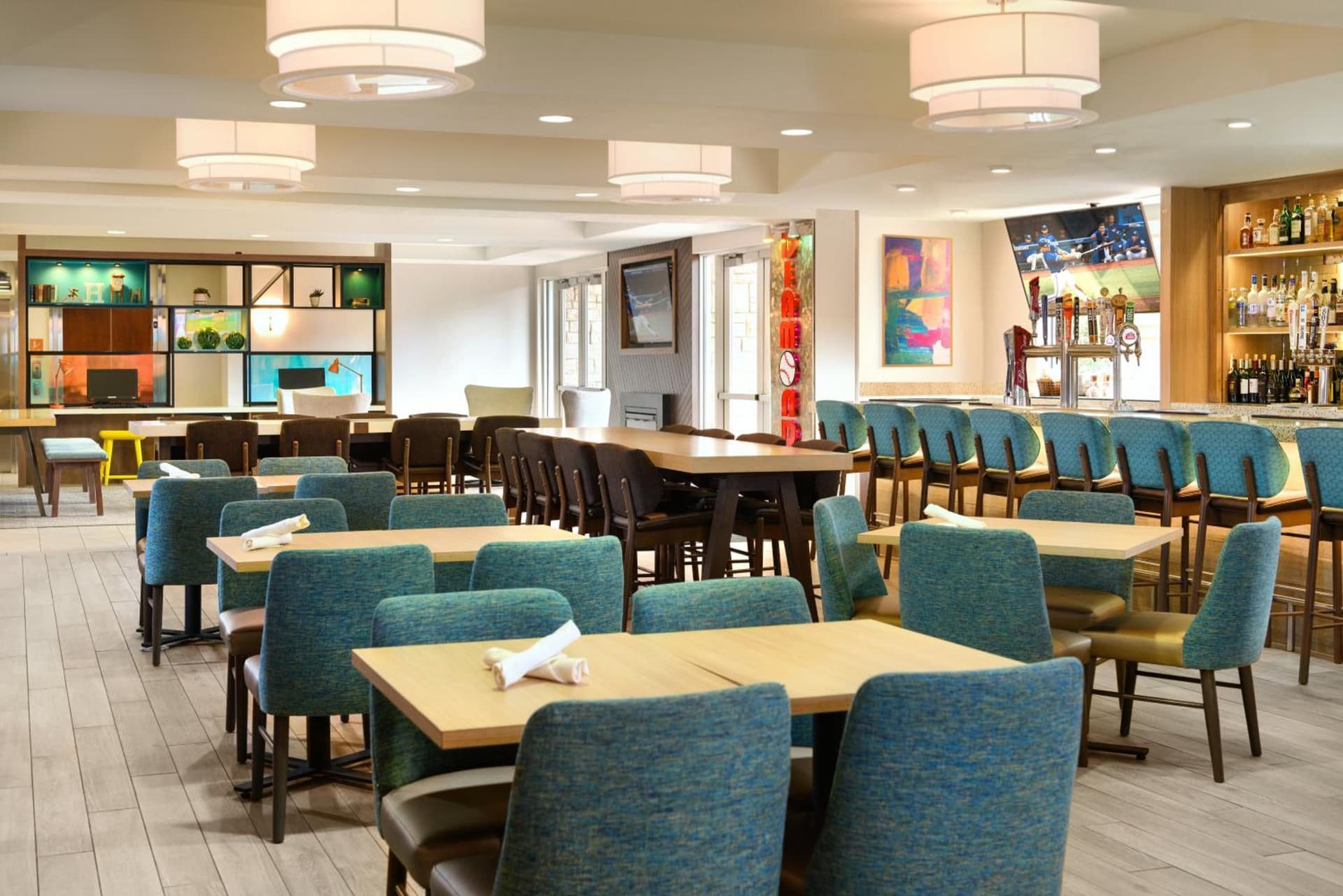 Holiday Inn & Suites Oakland - Airport by IHG gallery photo in Oakland, CA — image 7