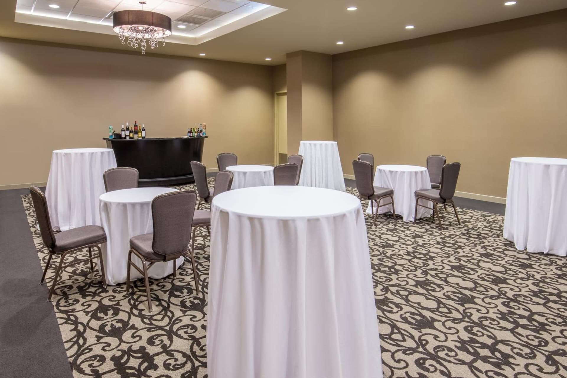 Crowne Plaza Phoenix Airport - PHX by IHG gallery photo in Phoenix, AZ — image 25
