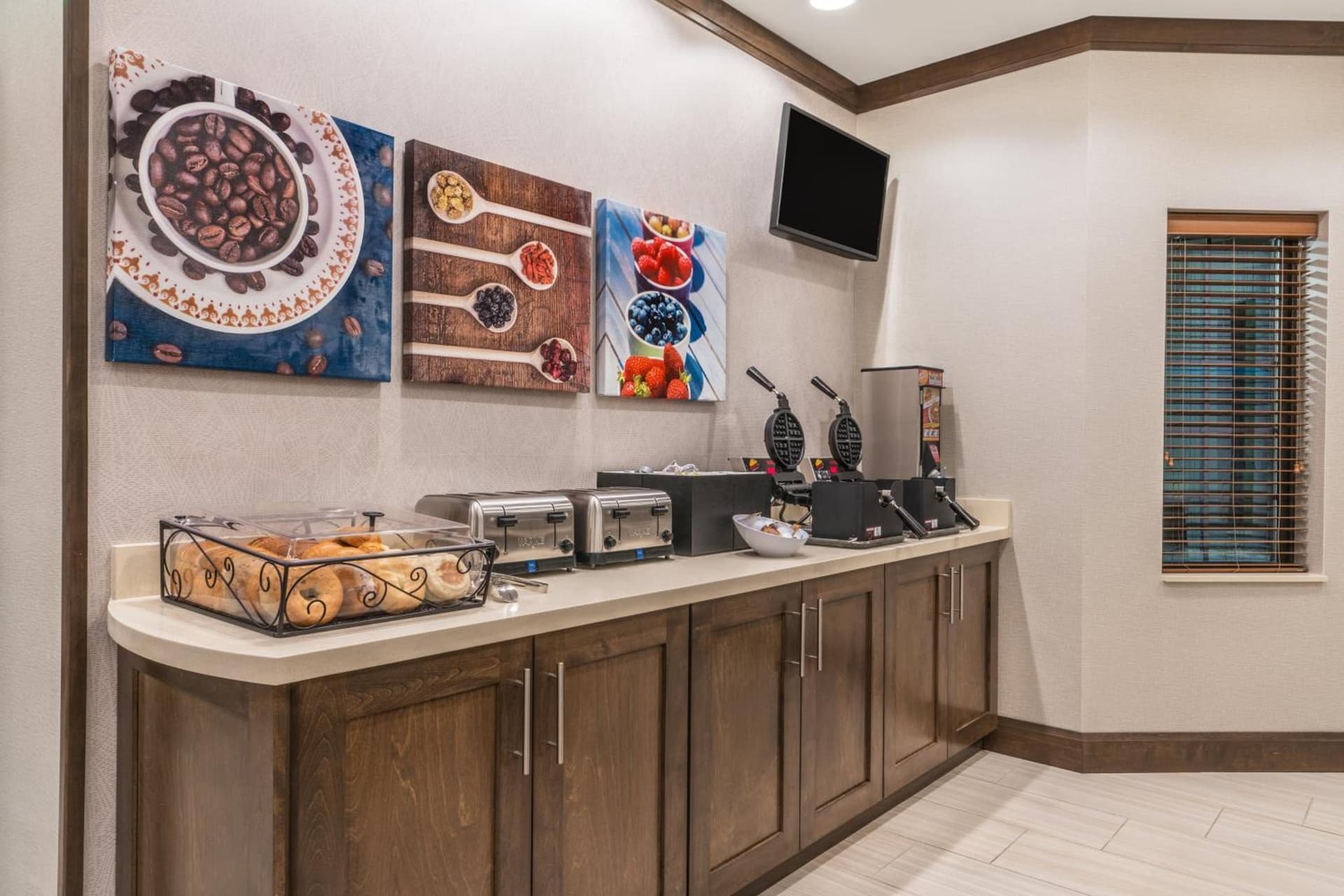 Staybridge Suites Anchorage by IHG gallery photo in Anchorage, AK — image 4