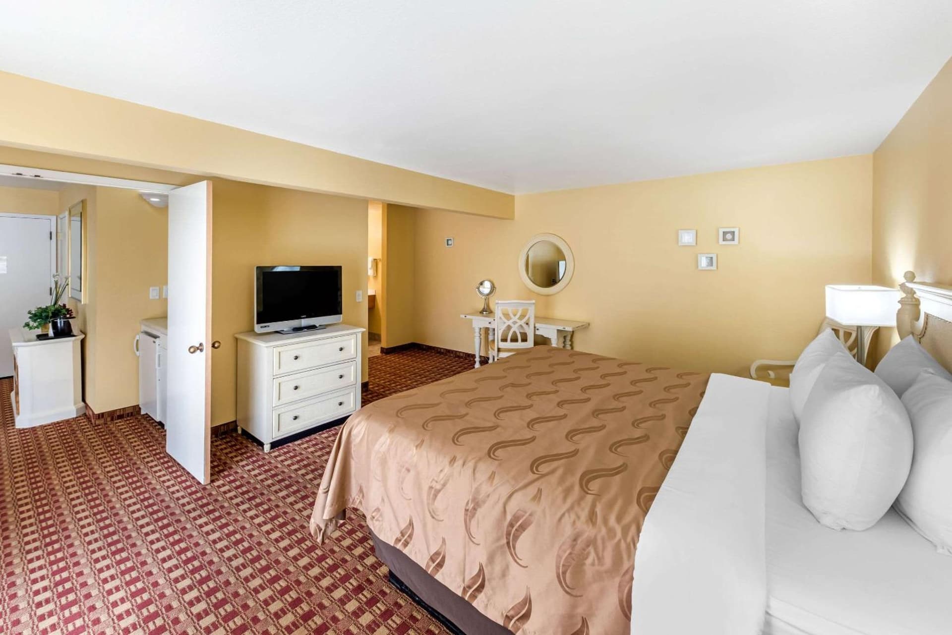 Quality Inn & Suites Capitola By the Sea gallery photo in Capitola, CA — image 12