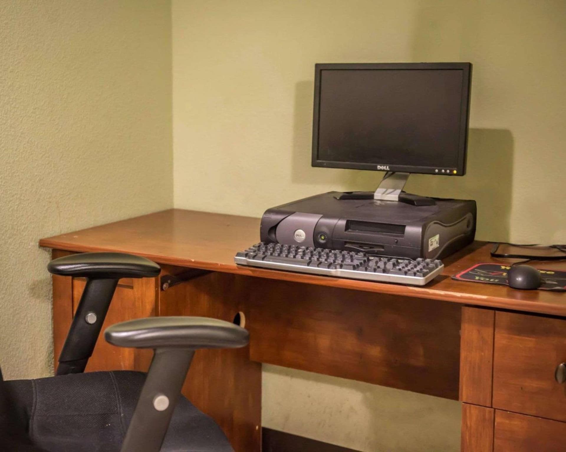 Suburban Studios near Panama City Beach gallery photo in Panama City, FL — image 9