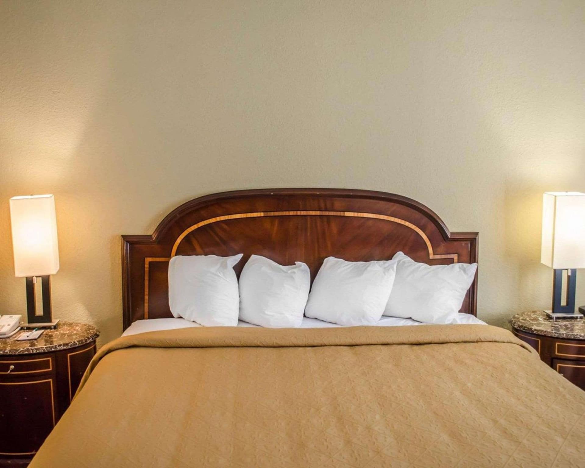 Quality Inn & Suites Pensacola Bayview gallery photo in Pensacola, FL — image 21