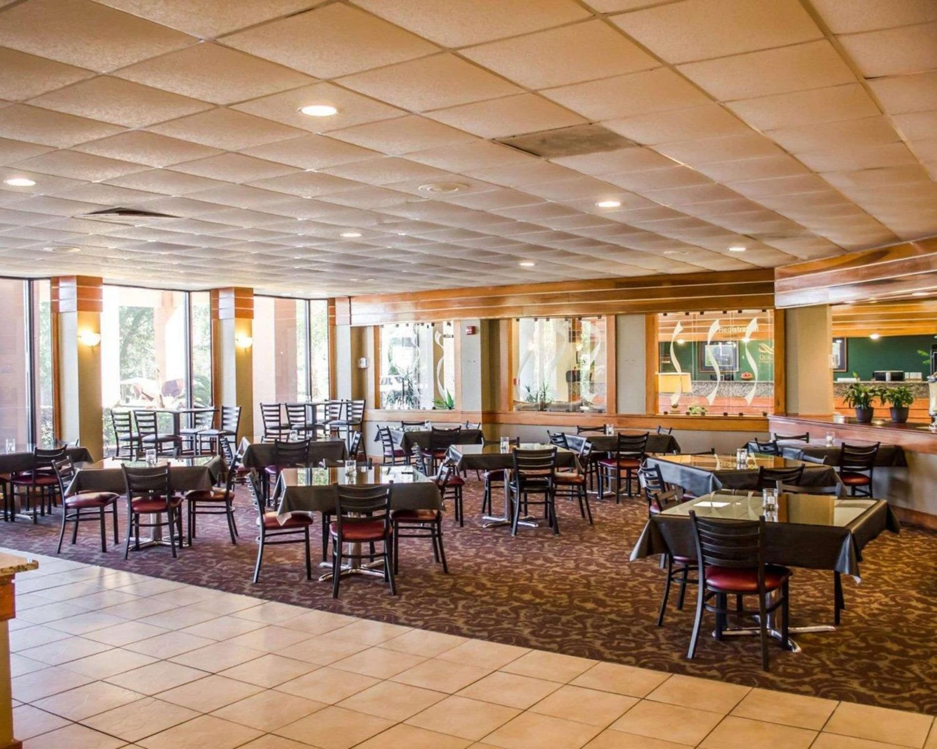 Quality Inn & Suites Pensacola Bayview gallery photo in Pensacola, FL — image 22