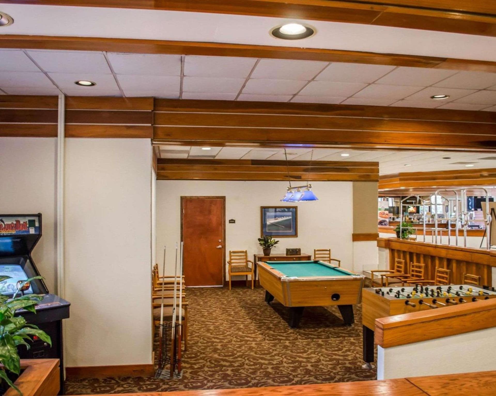 Quality Inn & Suites Pensacola Bayview interior in Pensacola, FL — gallery photo 2