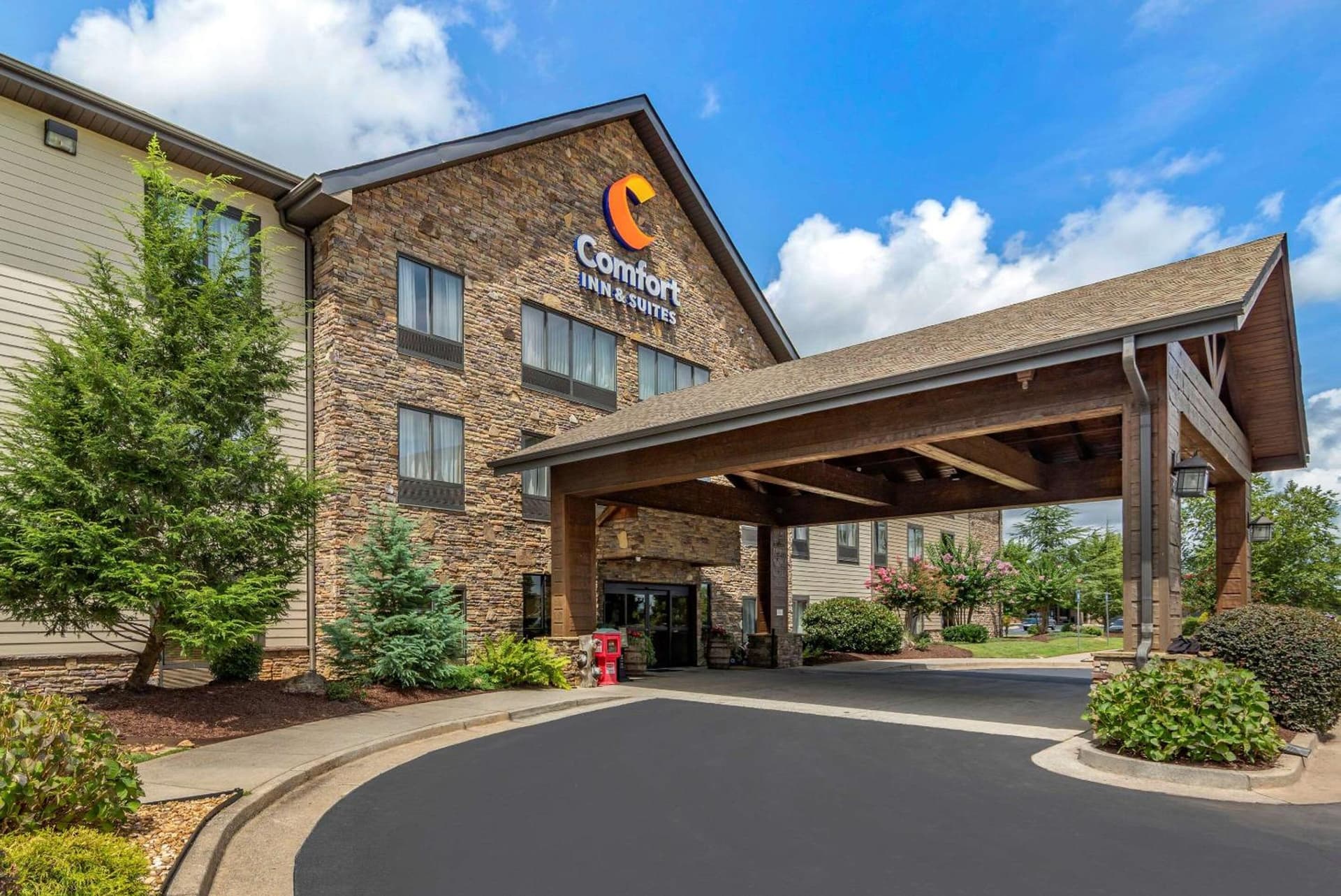 Comfort Inn & Suites Blue Ridge featured exterior or lobby in Blue Ridge, GA — similar hotel