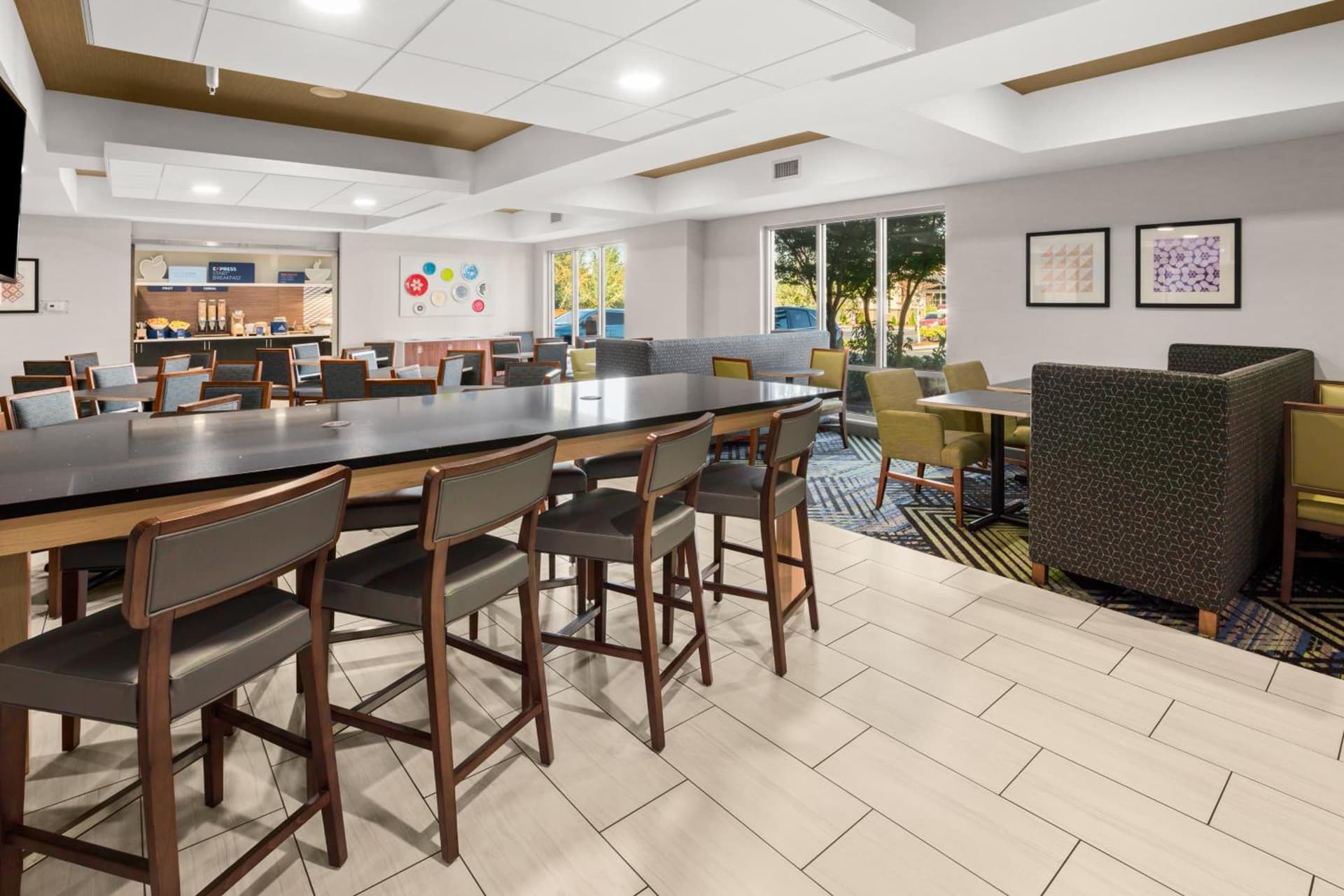 Holiday Inn Express and Suites Sumner by IHG gallery photo in Sumner, WA — image 24