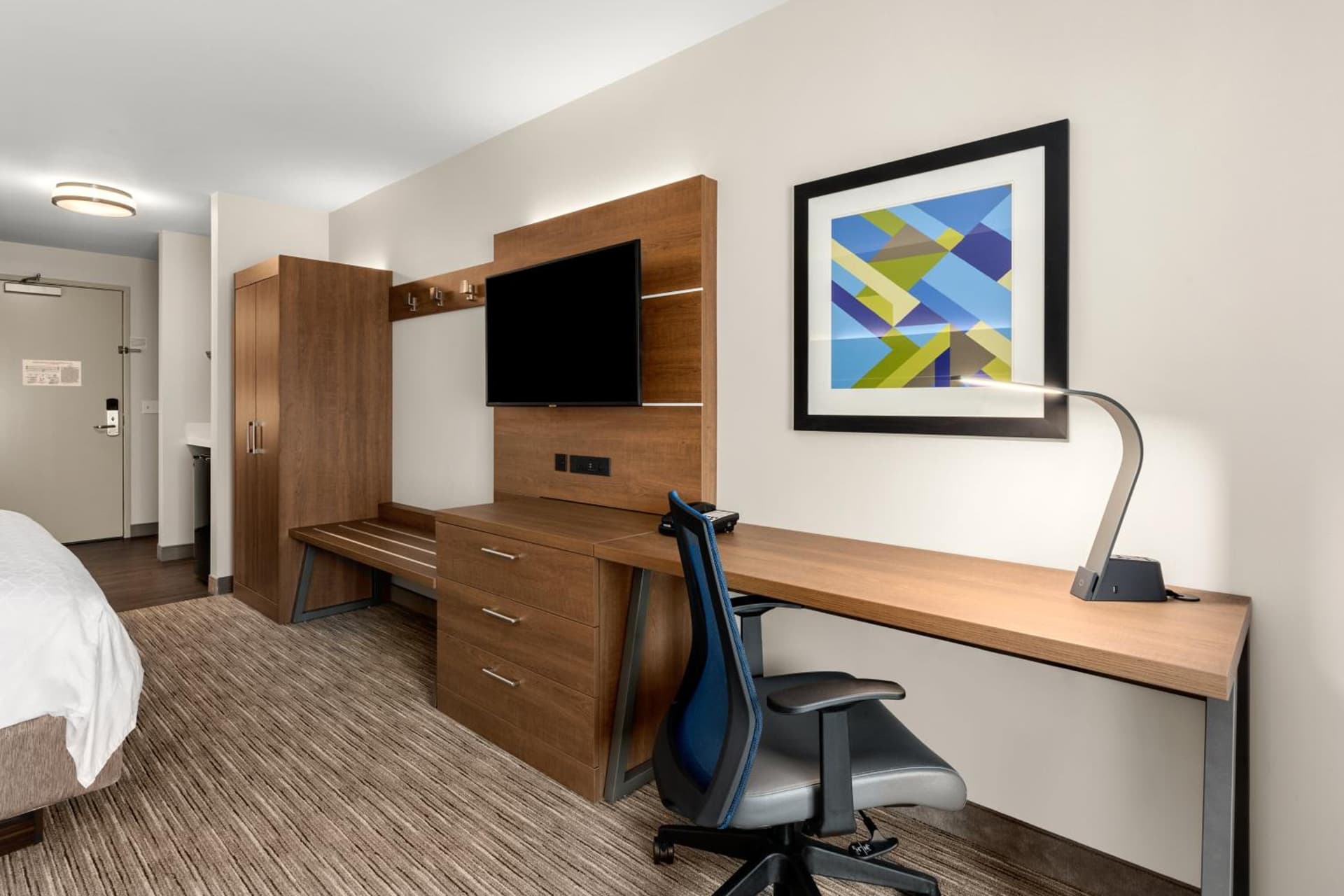 Holiday Inn Express and Suites Sumner by IHG gallery photo in Sumner, WA — image 25