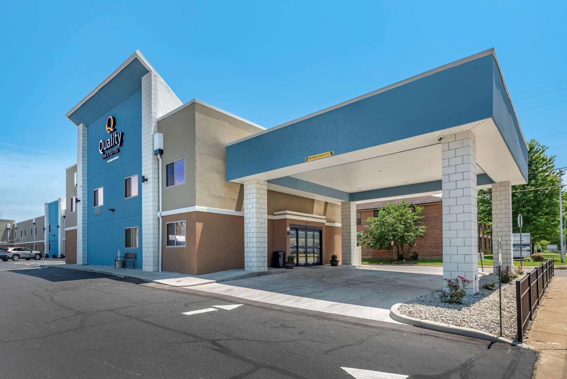 Quality Inn & Suites Evansville Downtown featured exterior or lobby in Evansville, IN — similar hotel