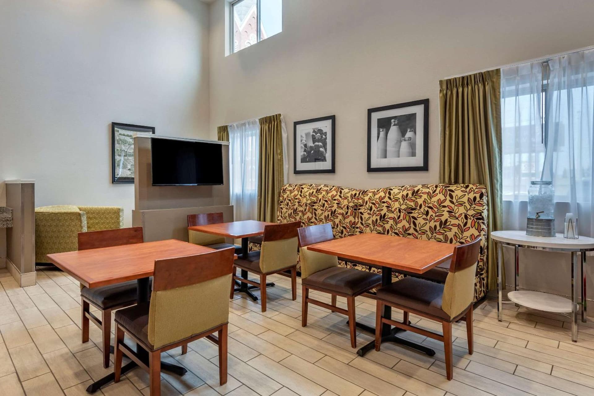 Quality Inn & Suites Evansville Downtown gallery photo in Evansville, IN — image 15