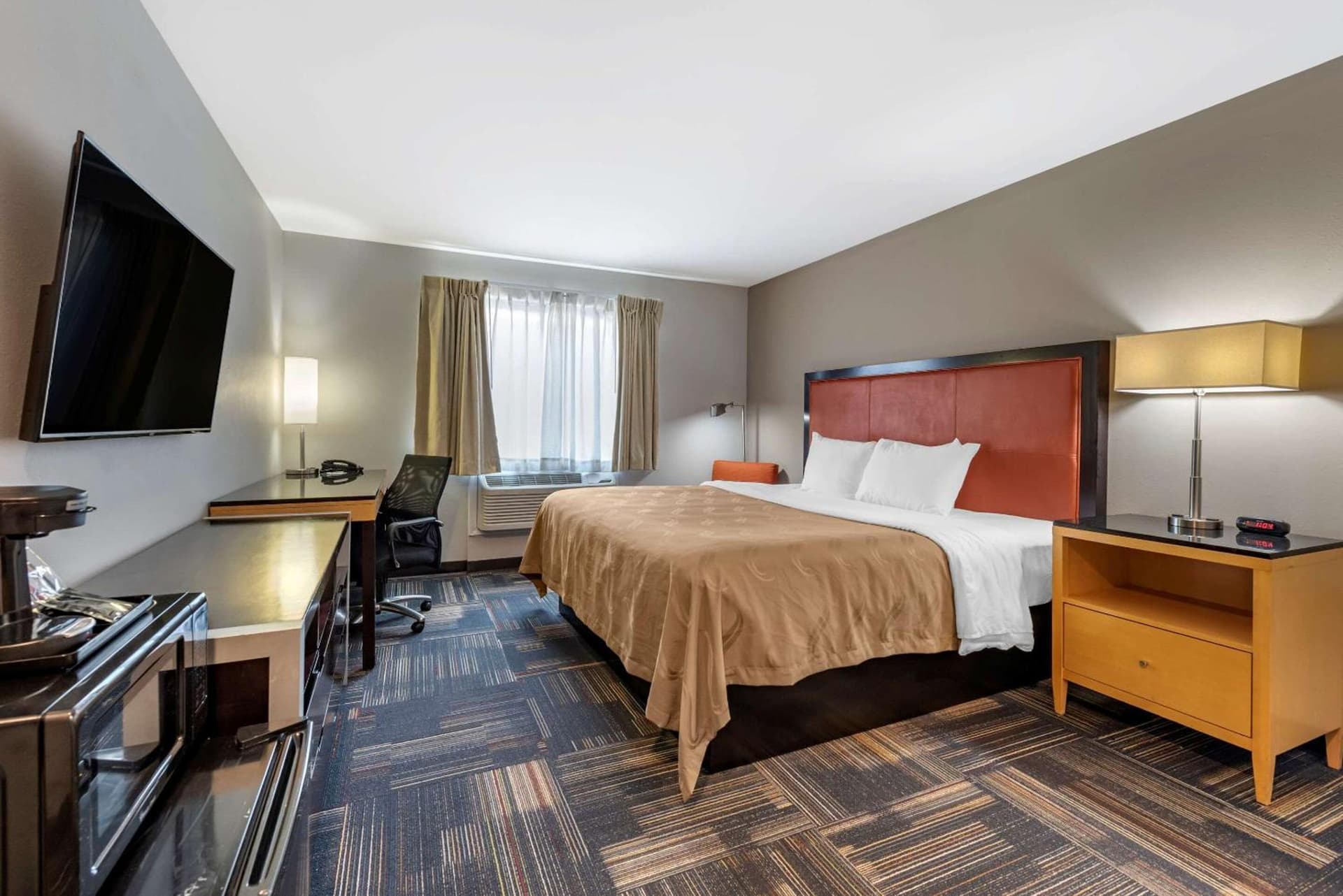 Quality Inn & Suites Evansville Downtown gallery photo in Evansville, IN — image 26