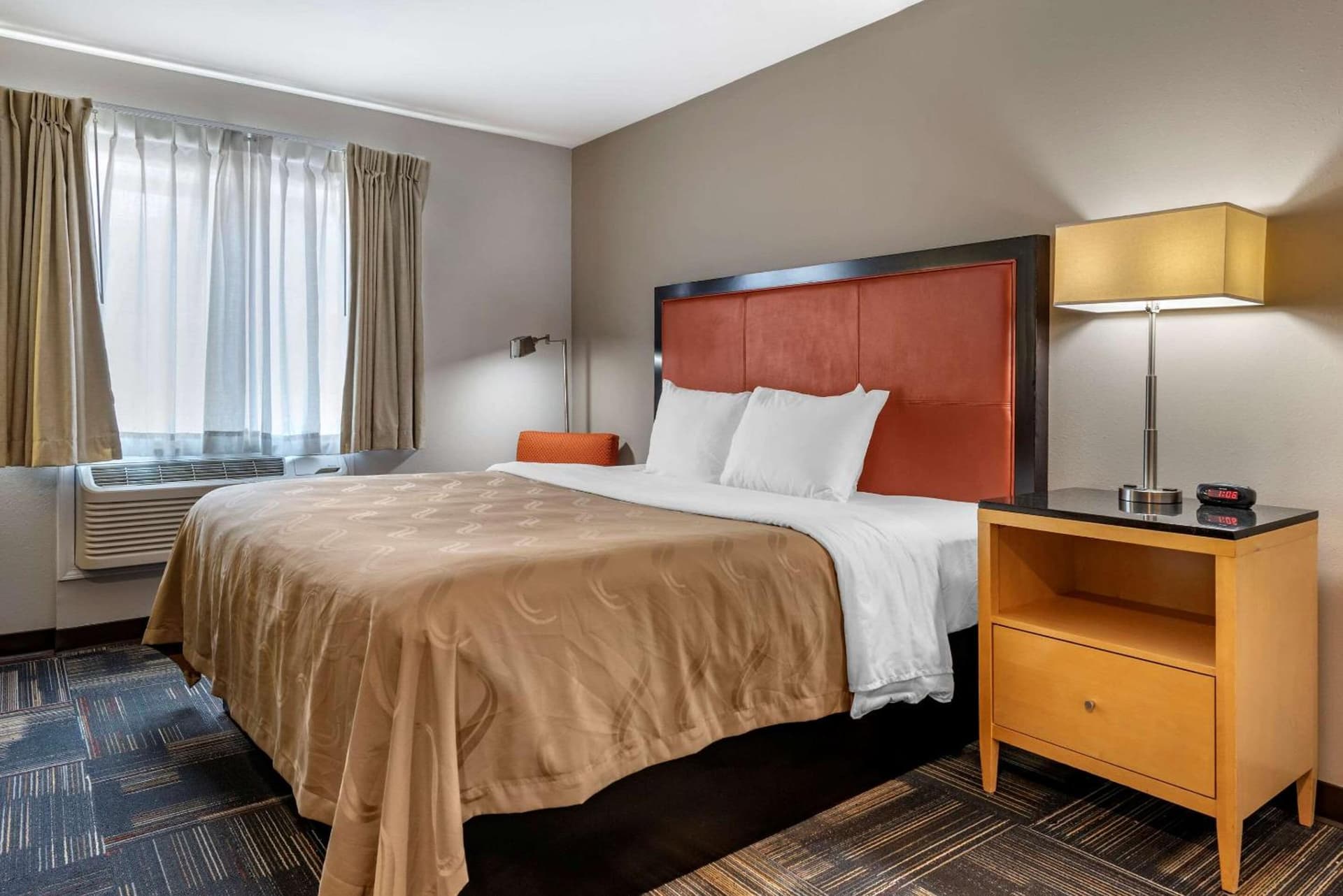 Quality Inn & Suites Evansville Downtown gallery photo in Evansville, IN — image 4
