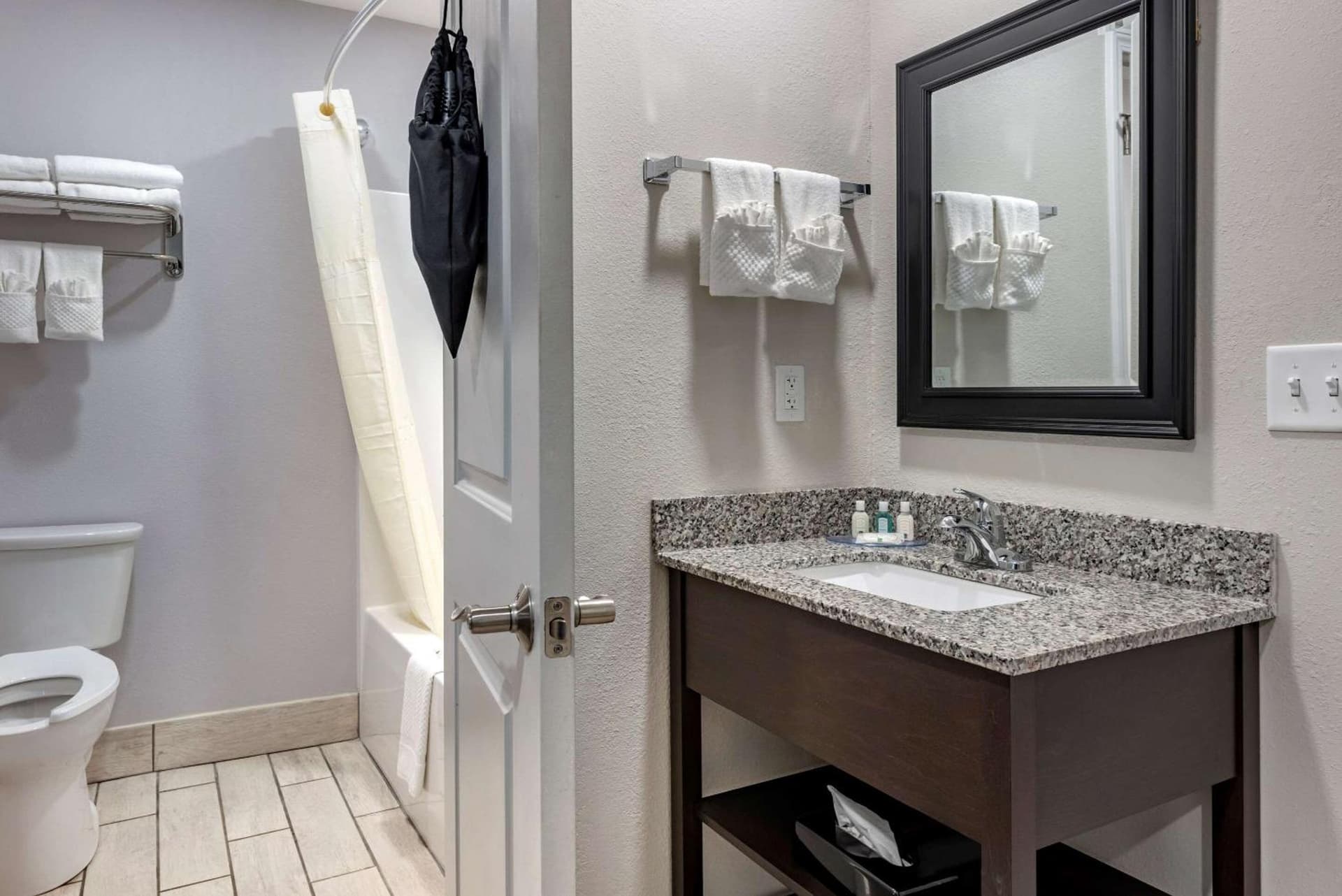 Quality Inn & Suites Evansville Downtown gallery photo in Evansville, IN — image 17