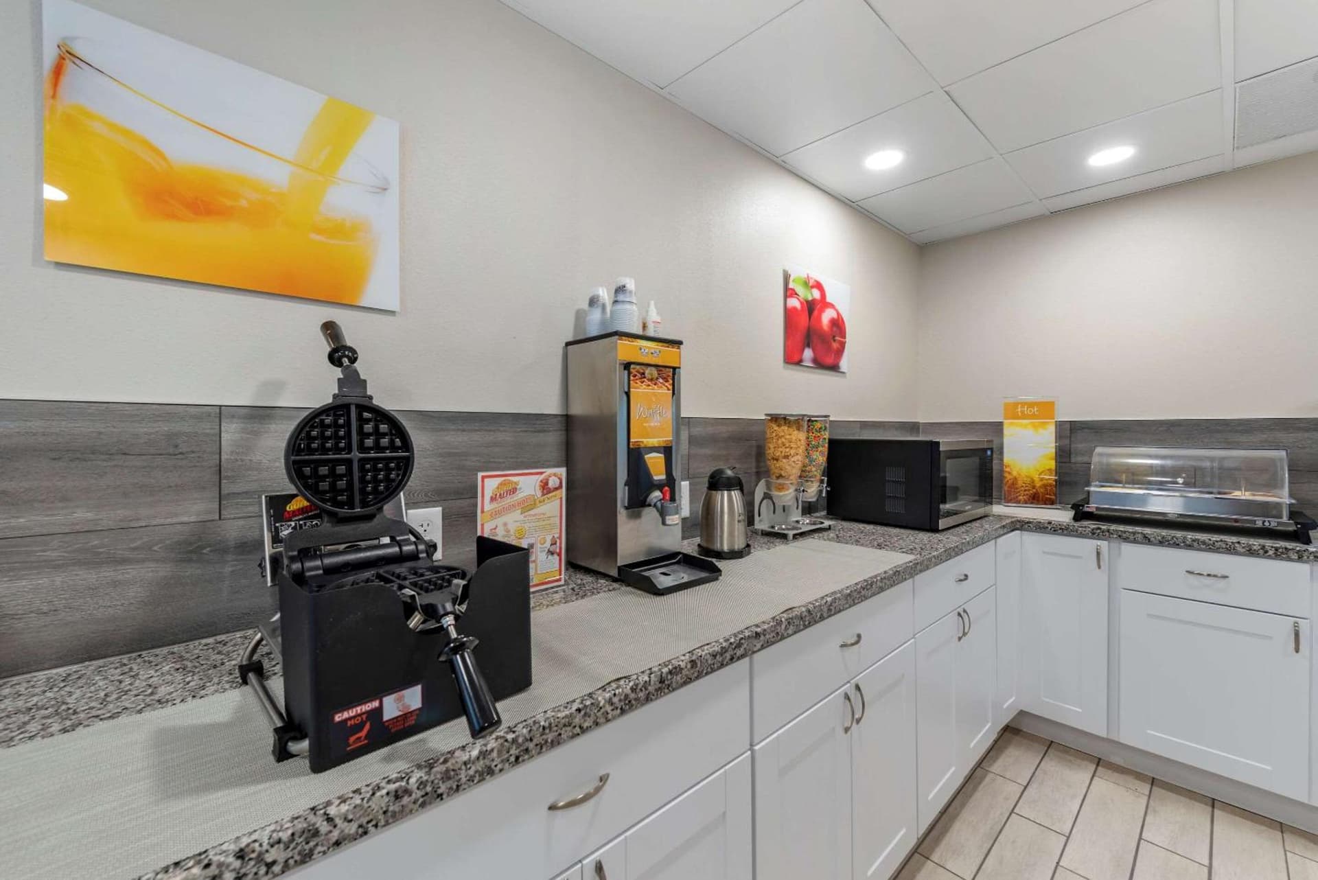 Quality Inn & Suites Evansville Downtown gallery photo in Evansville, IN — image 23