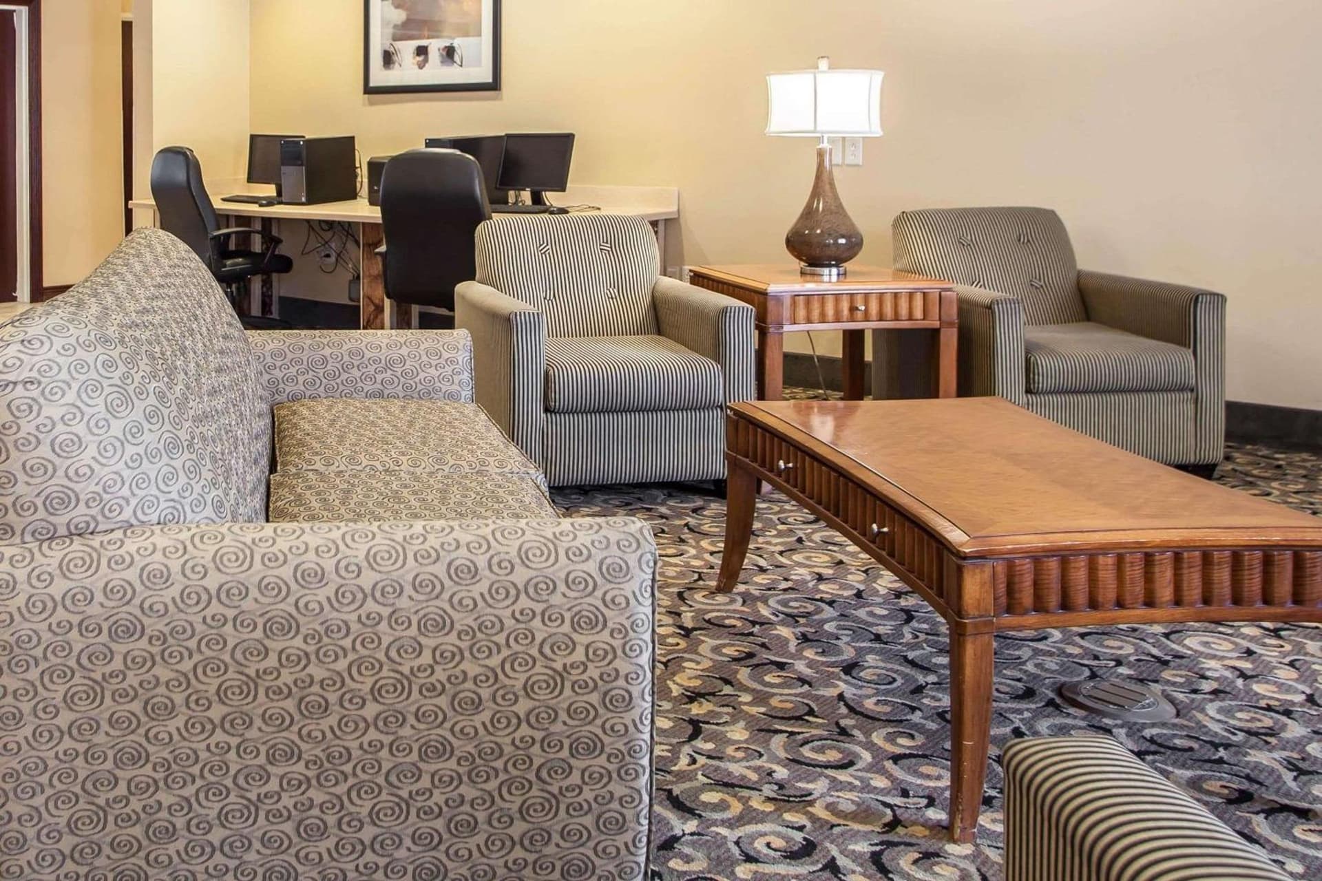 Comfort Suites Bloomington I-55 and I-74 gallery photo in Bloomington, IL — image 13