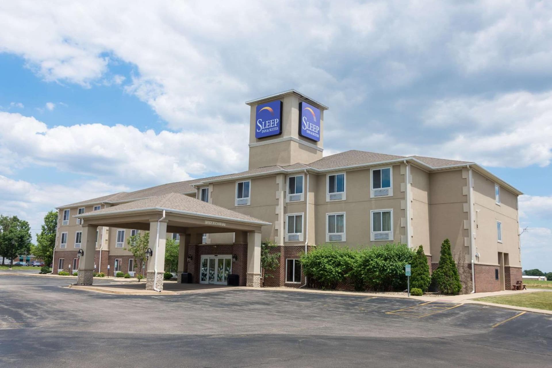Sleep Inn & Suites Washington near Peoria featured exterior or lobby in Washington, IL — similar hotel