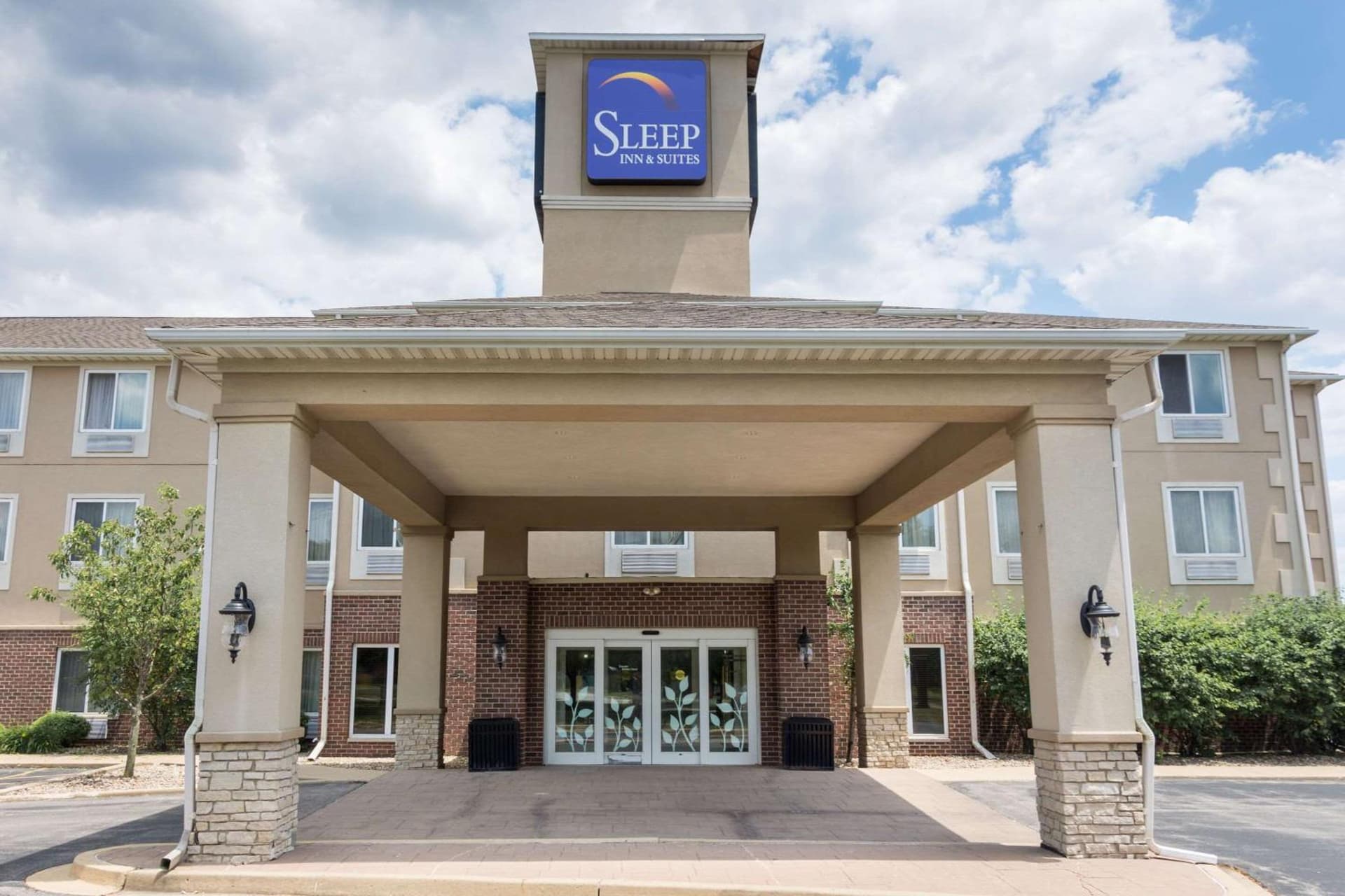 Sleep Inn & Suites Washington near Peoria interior in Washington, IL — gallery photo 2