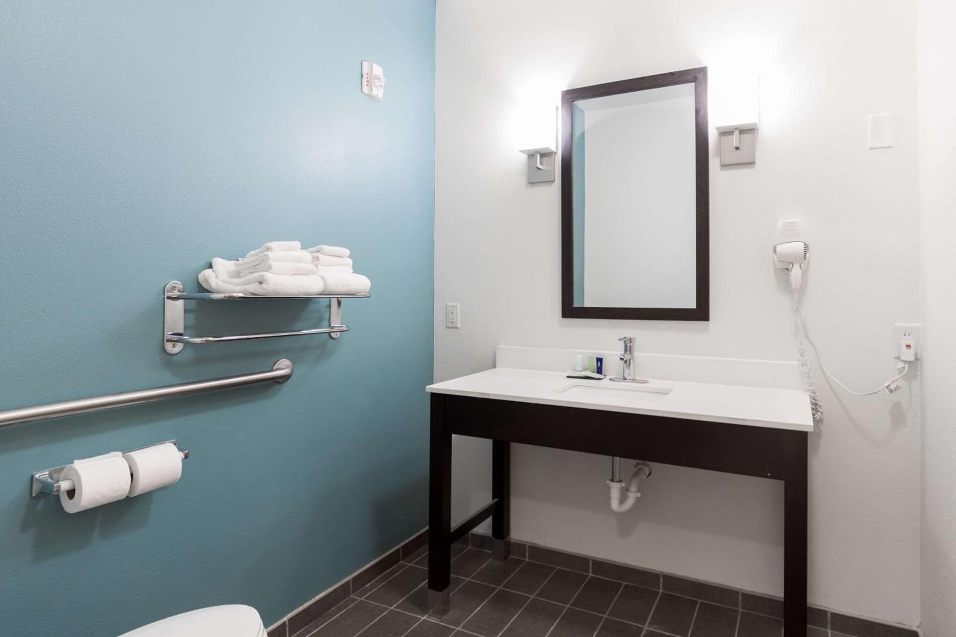 Sleep Inn & Suites Washington near Peoria gallery photo in Washington, IL — image 42