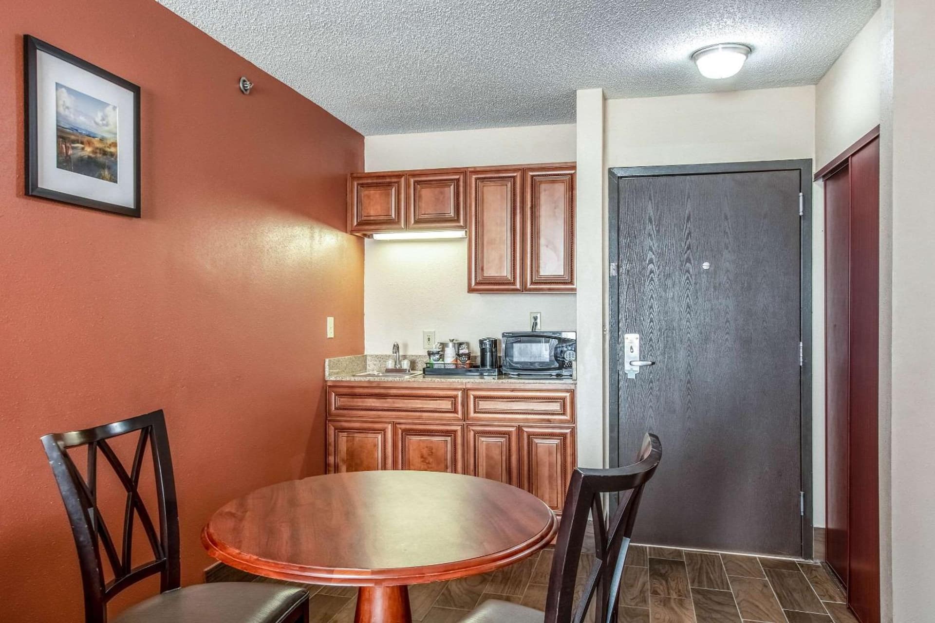 Country Inn & Suites by Radisson, Muskegon, MI gallery photo in Muskegon, MI — image 4