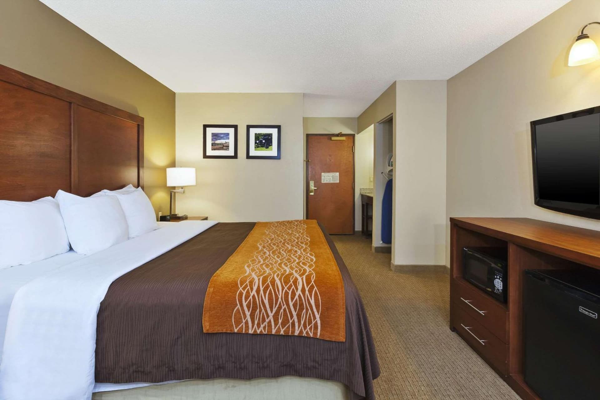 Comfort Inn & Suites Taylor - Detroit gallery photo in Taylor, MI — image 20