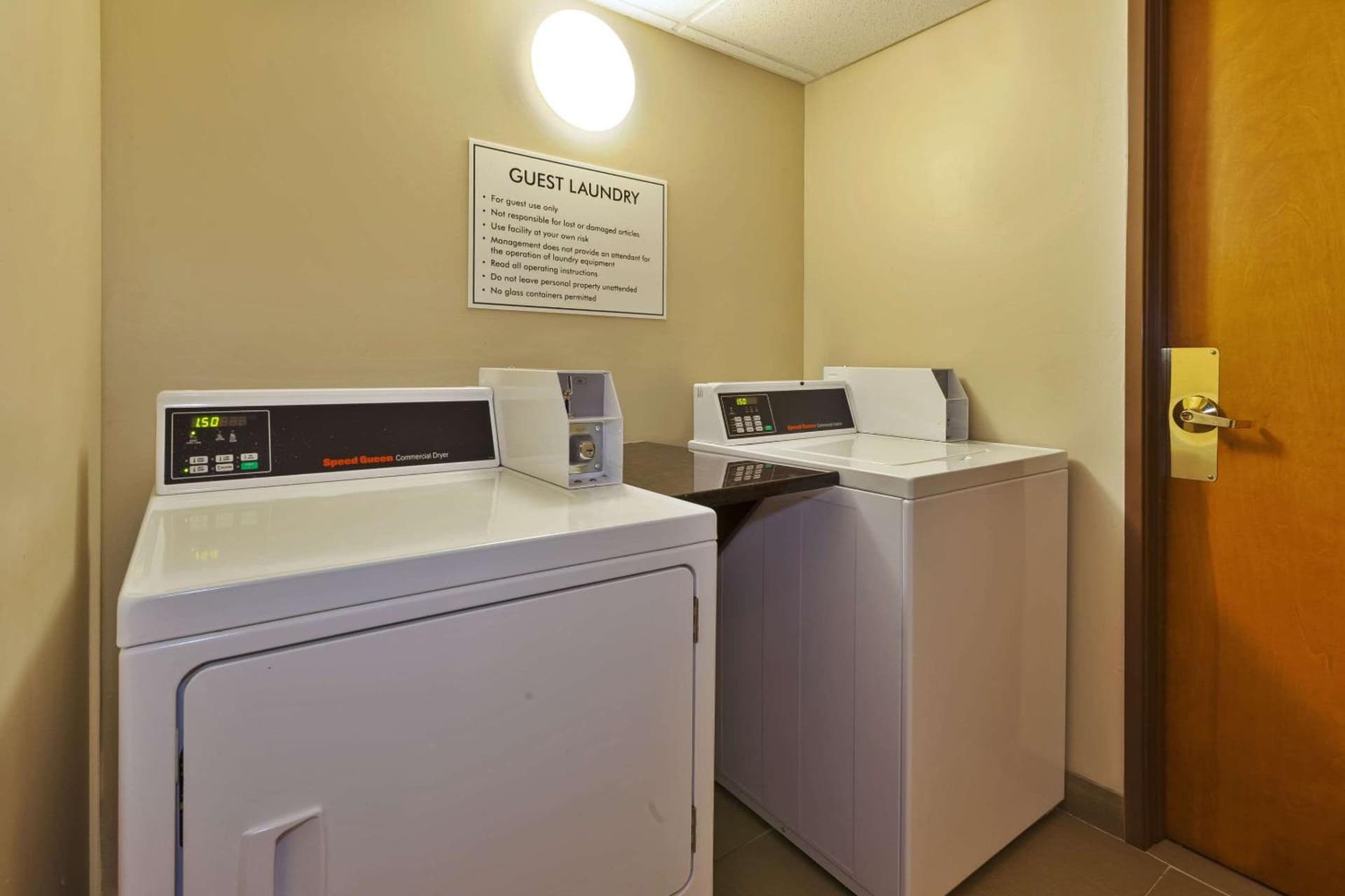 Comfort Inn & Suites Taylor - Detroit property views in Taylor, MI — gallery photo 3