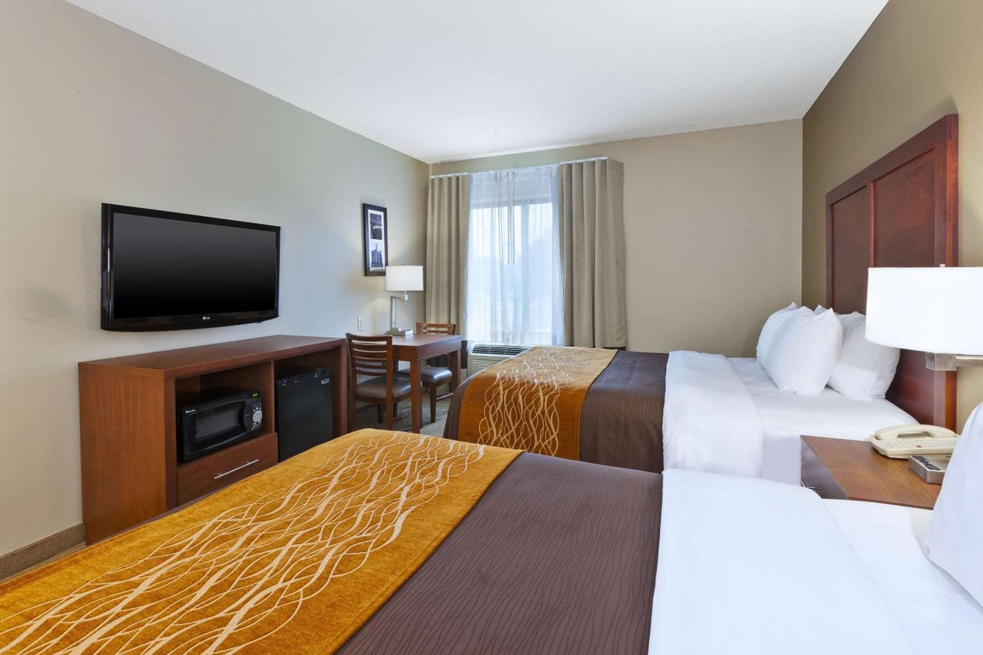 Comfort Inn & Suites Taylor - Detroit gallery photo in Taylor, MI — image 11