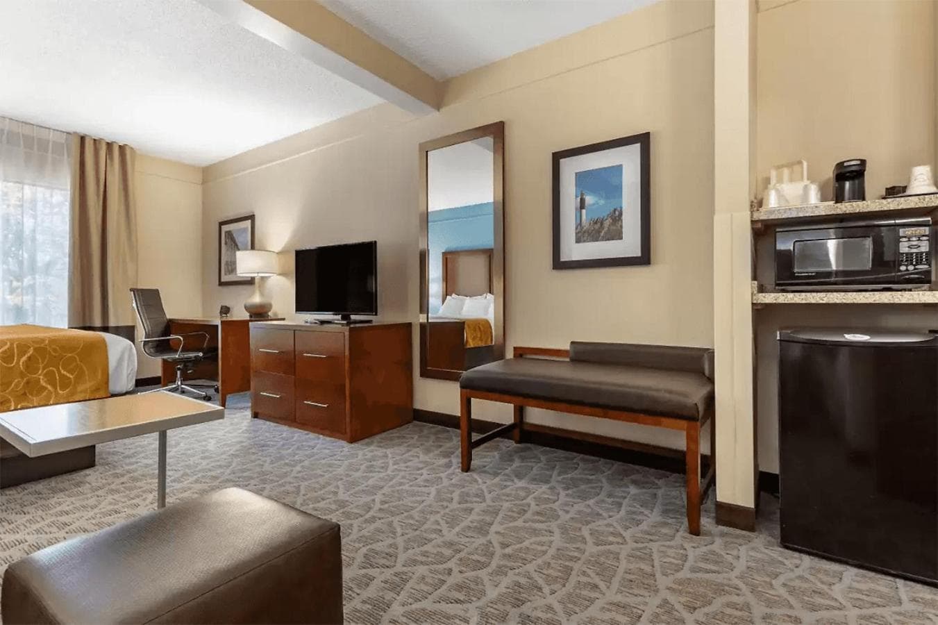 Comfort Suites Southport - Oak Island gallery photo in Southport, NC — image 10