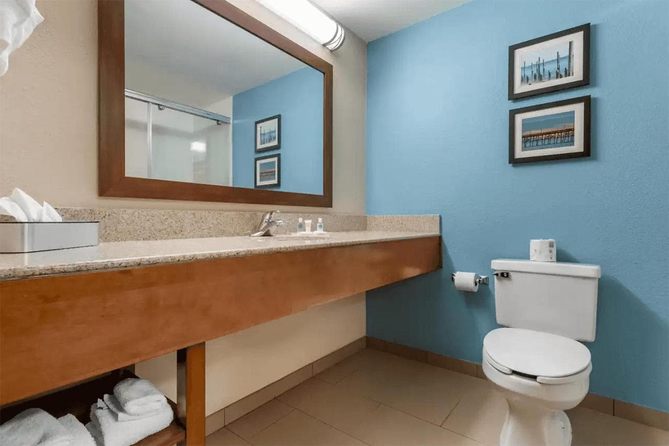 Comfort Suites Southport - Oak Island interior in Southport, NC — gallery photo 2