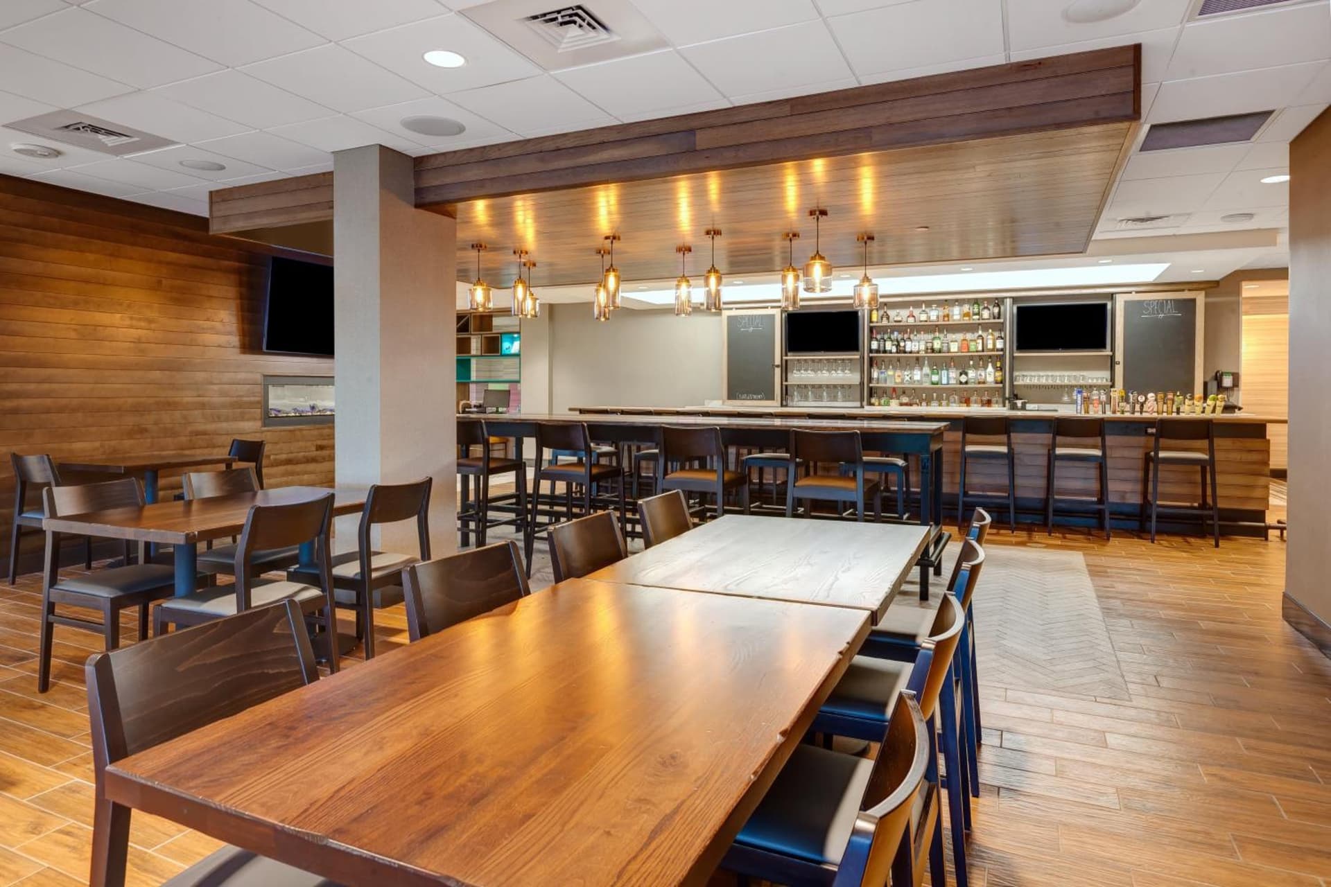 Holiday Inn Grand Rapids Downtown by IHG gallery photo in Grand Rapids, MI — image 104
