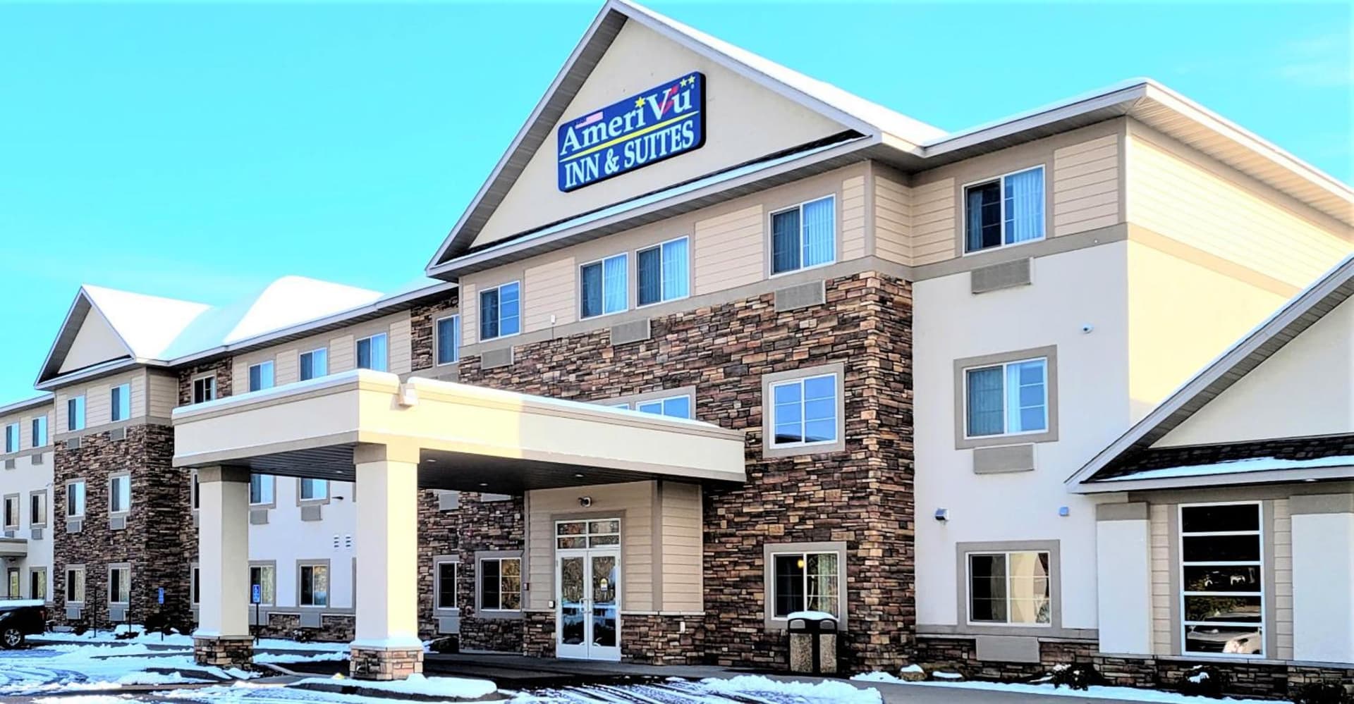 AmeriVu Inn and Suites - Chisago City interior in Chisago City, MN — gallery photo 2