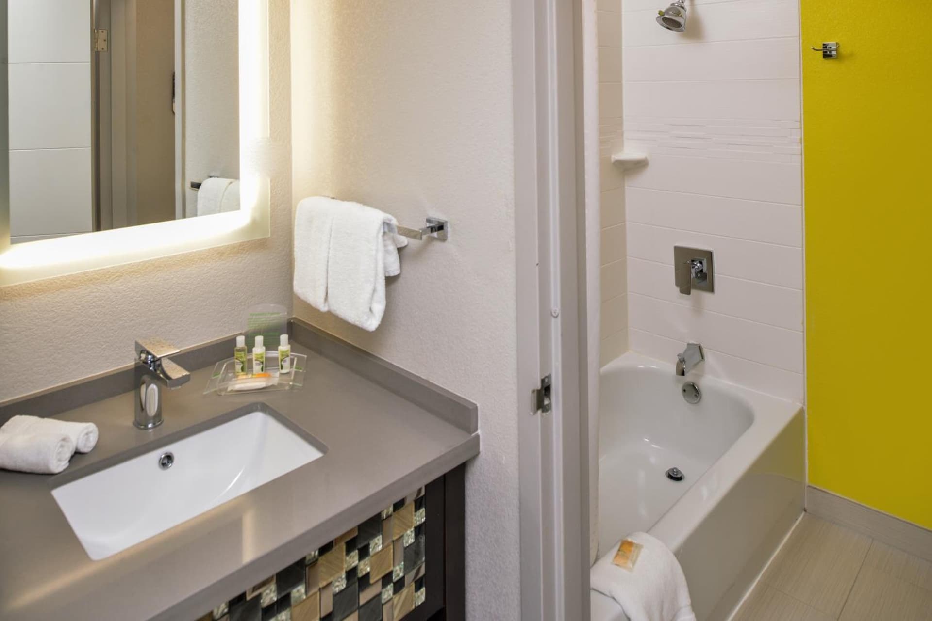 Holiday Inn Dallas-Richardson by IHG gallery photo in Richardson, TX — image 10