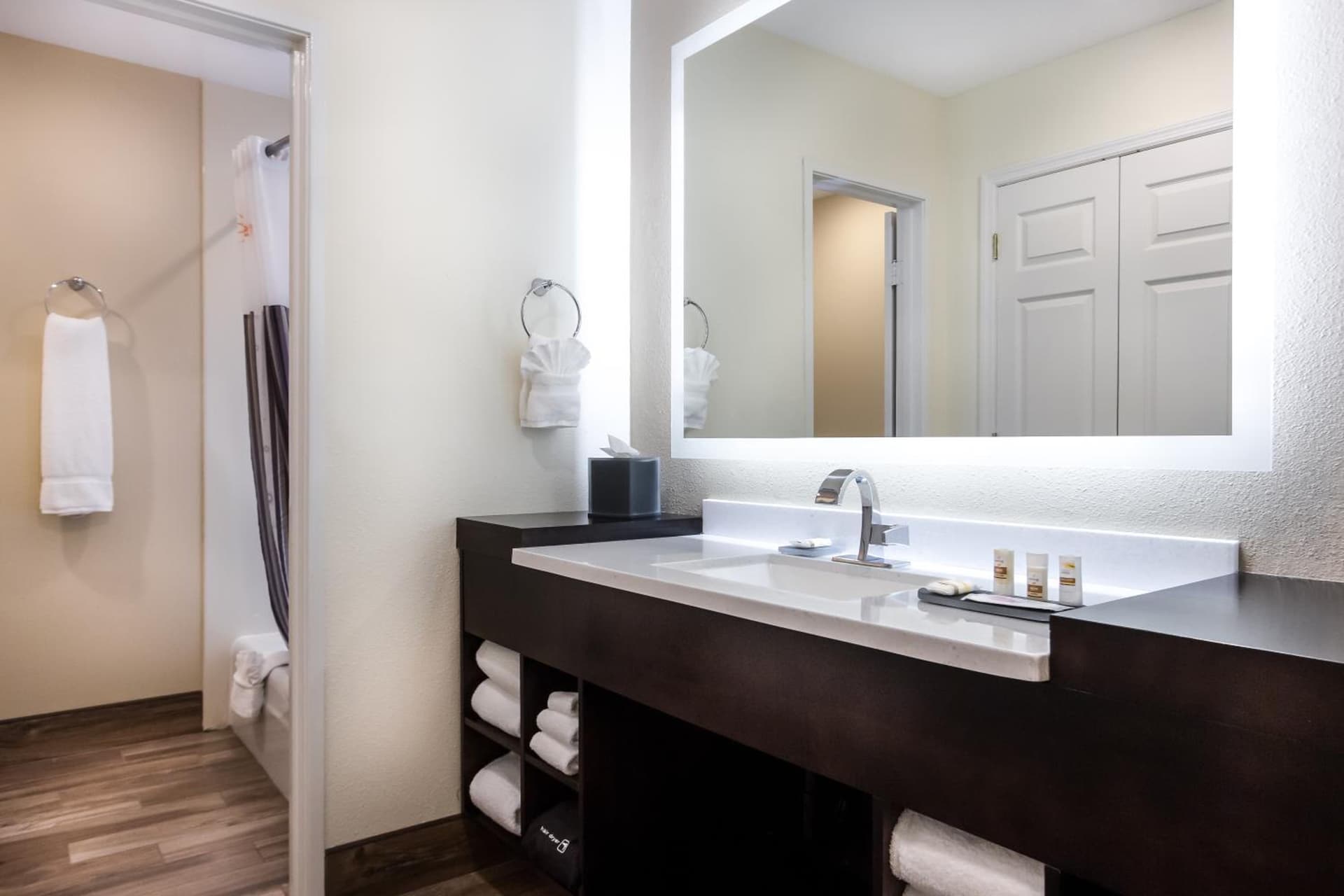 La Quinta by Wyndham Clearwater Central gallery photo in Clearwater, FL — image 20