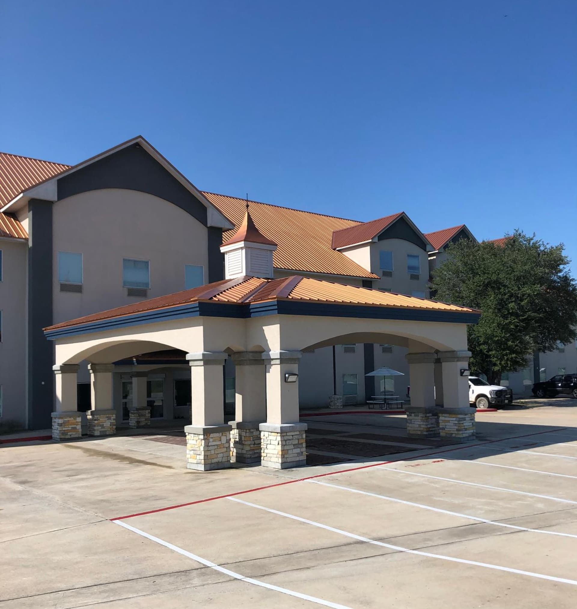 FairBridge Inn & Suites Cuero featured exterior or lobby in Cuero, TX — similar hotel