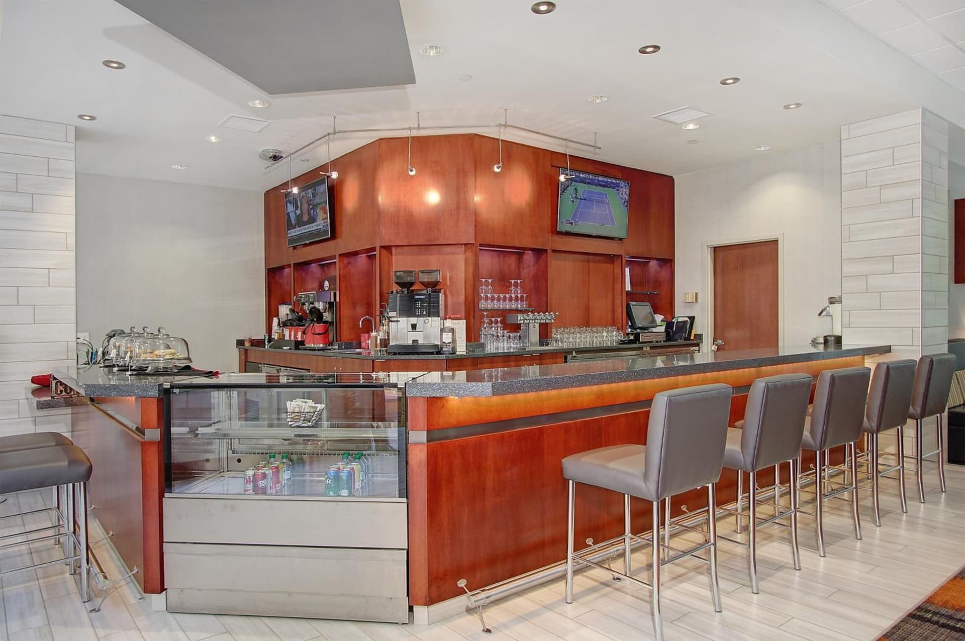 Holiday Inn University Plaza-Bowling Green by IHG gallery photo in Bowling Green, KY — image 70