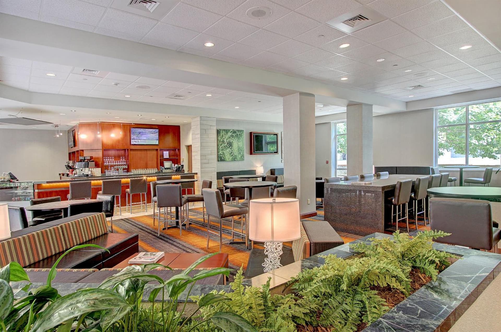 Holiday Inn University Plaza-Bowling Green by IHG gallery photo in Bowling Green, KY — image 16