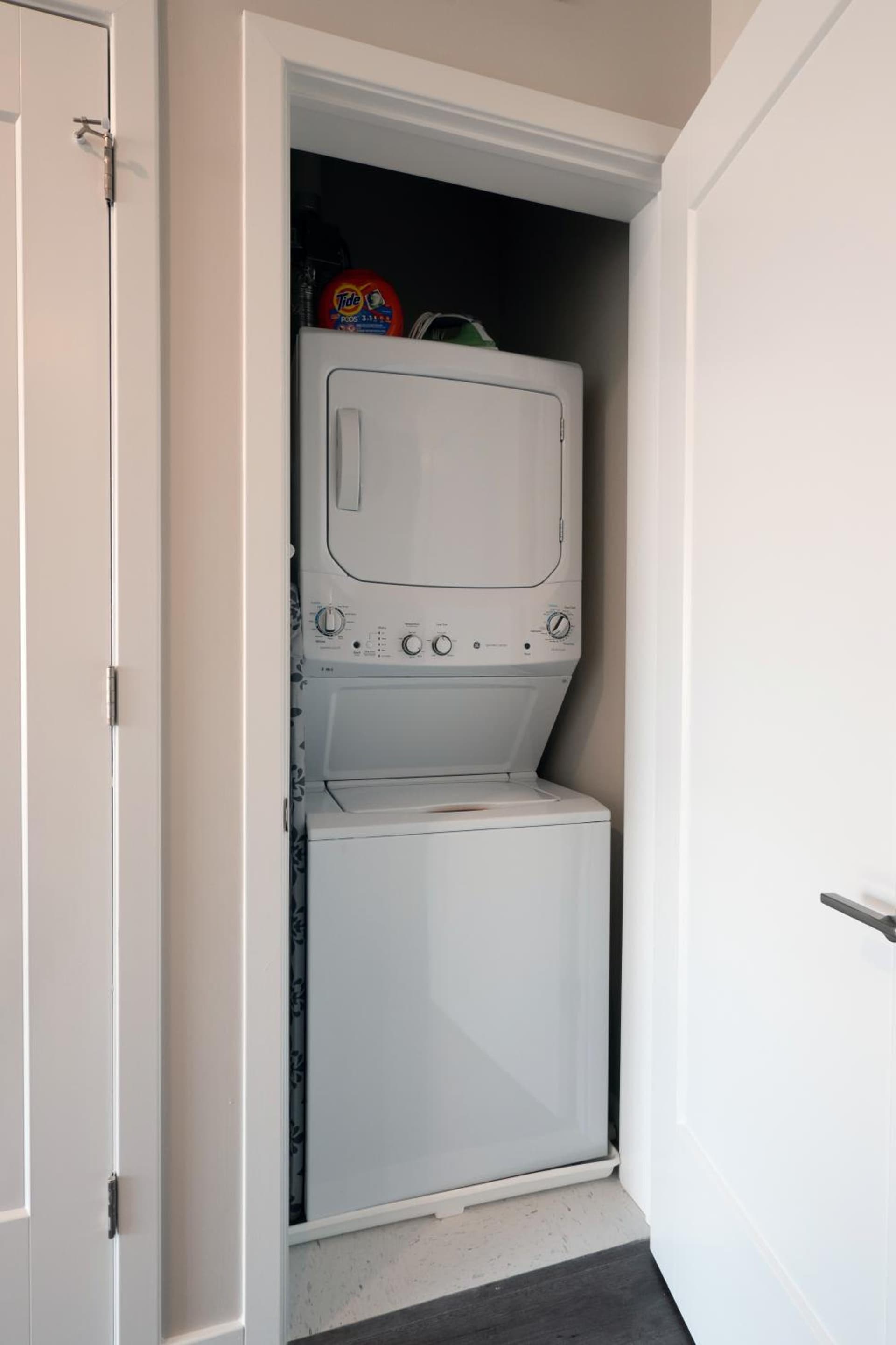 Luxury Furnished Apartments by Hyatus Downtown at Yale gallery photo in New Haven, CT — image 35