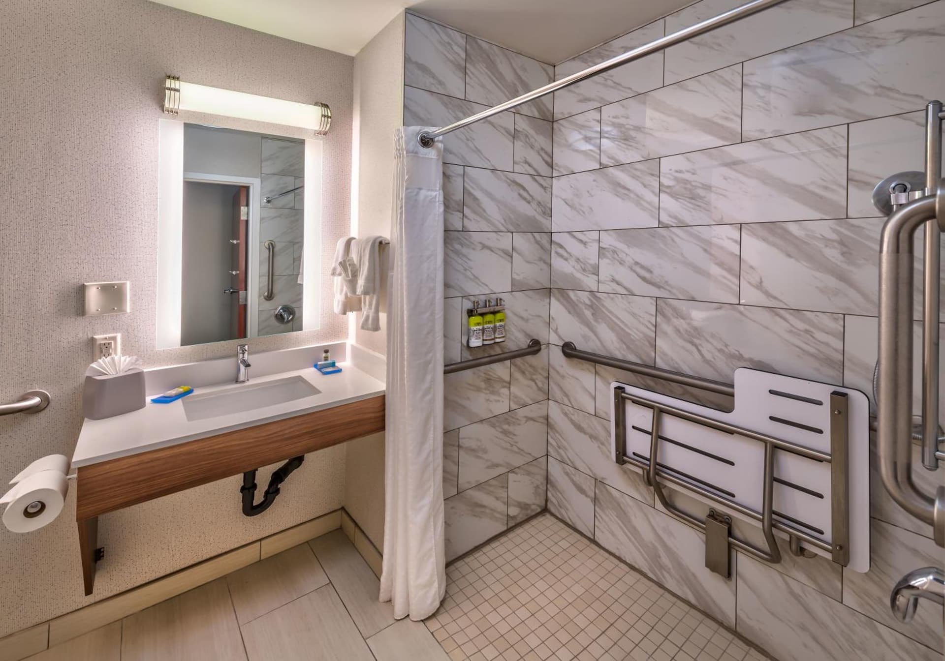 Holiday Inn Express Reno Airport by IHG gallery photo in Reno, NV — image 5